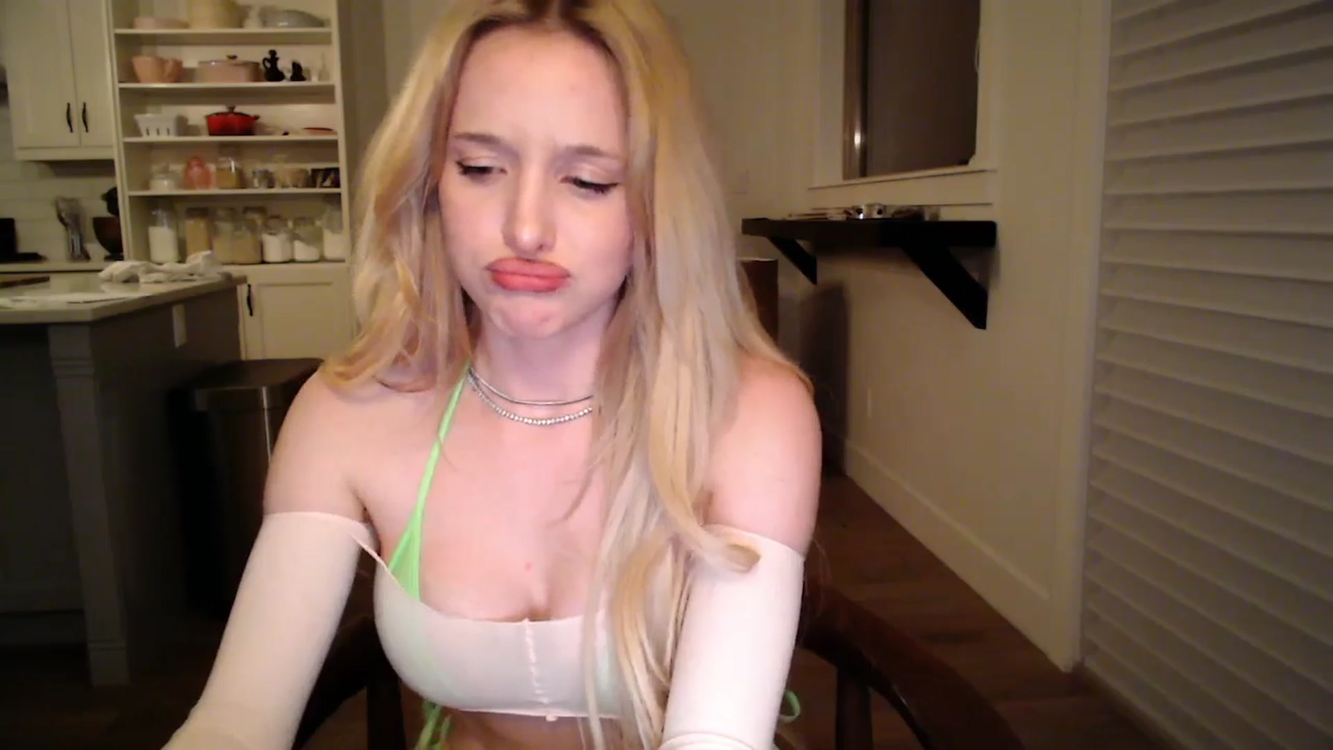 Gallery image thumbnail from Instagram's myfreecams stream on, 04/04/2026, 05:55 image 20 of 20