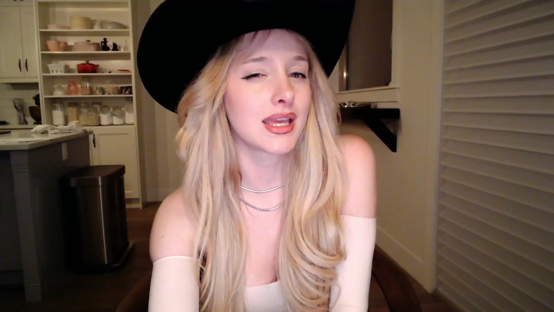 Gallery image thumbnail from Instagram's myfreecams stream on, 04/04/2026, 06:43 image 13 of 20