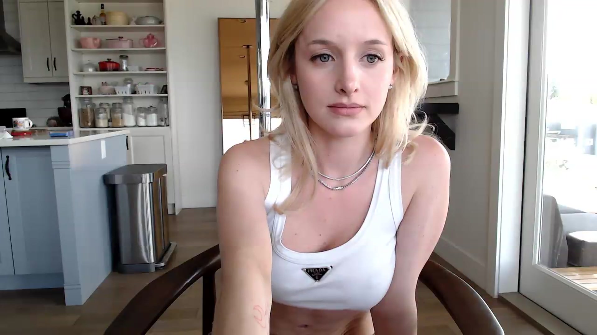 Gallery image thumbnail from Instagram's myfreecams stream on, 04/28/2026, 20:35 image 6 of 20