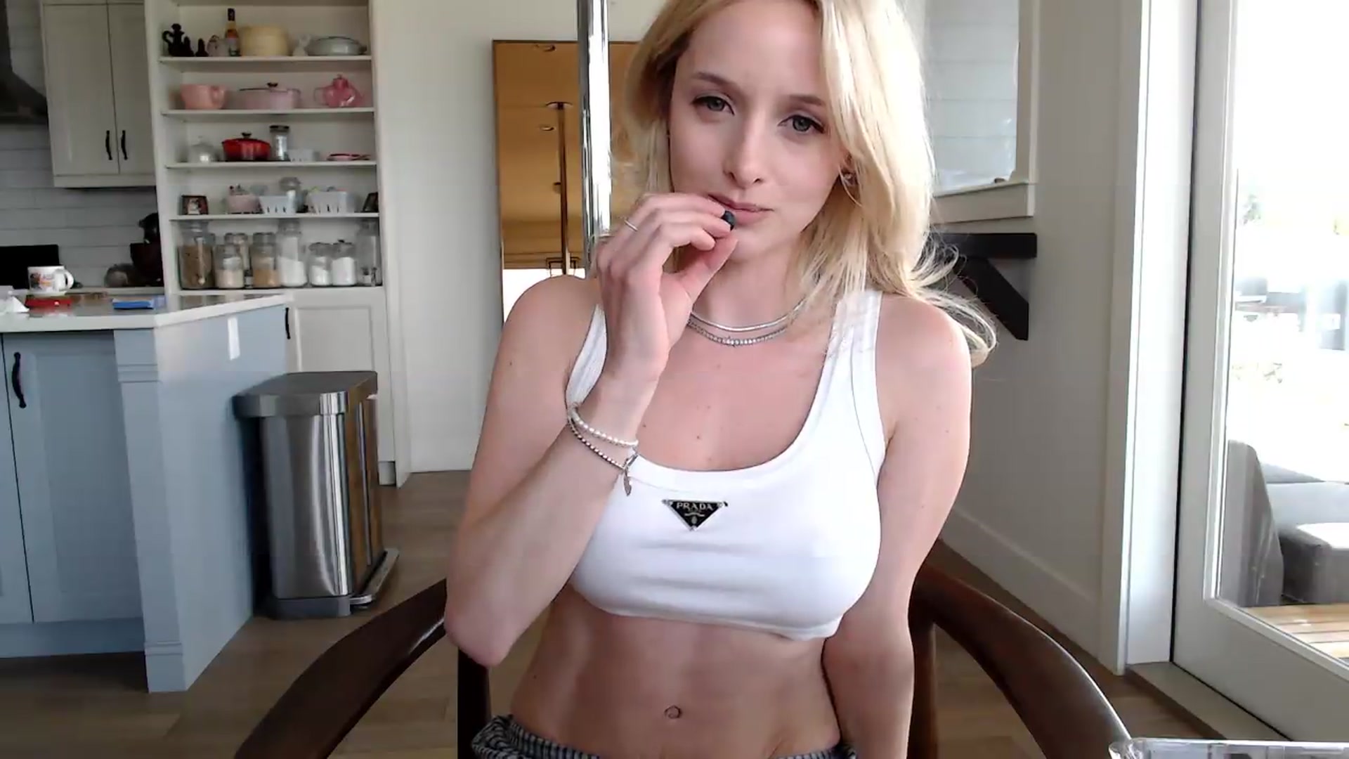 Gallery image thumbnail from Instagram's myfreecams stream on, 04/28/2026, 20:35 image 4 of 20