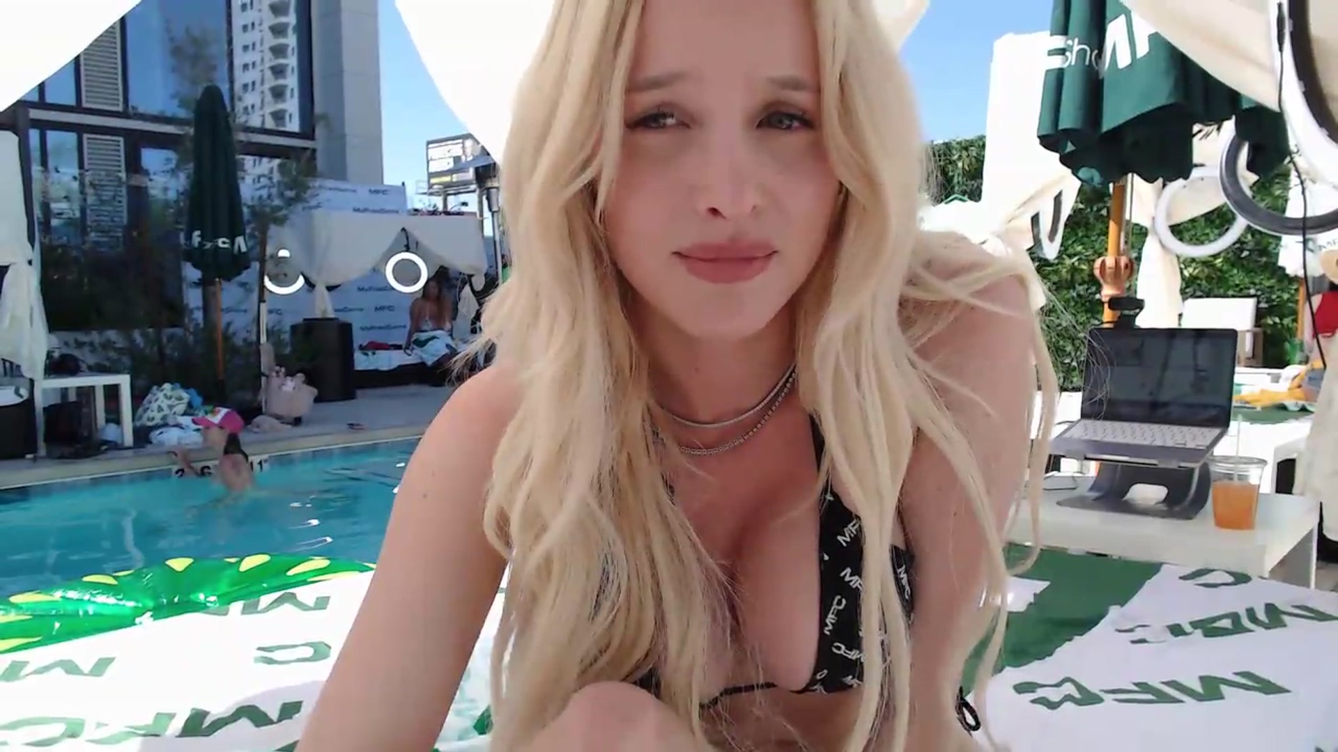 Gallery image thumbnail from Instagram's myfreecams stream on, 05/19/2026, 23:28 image 3 of 20