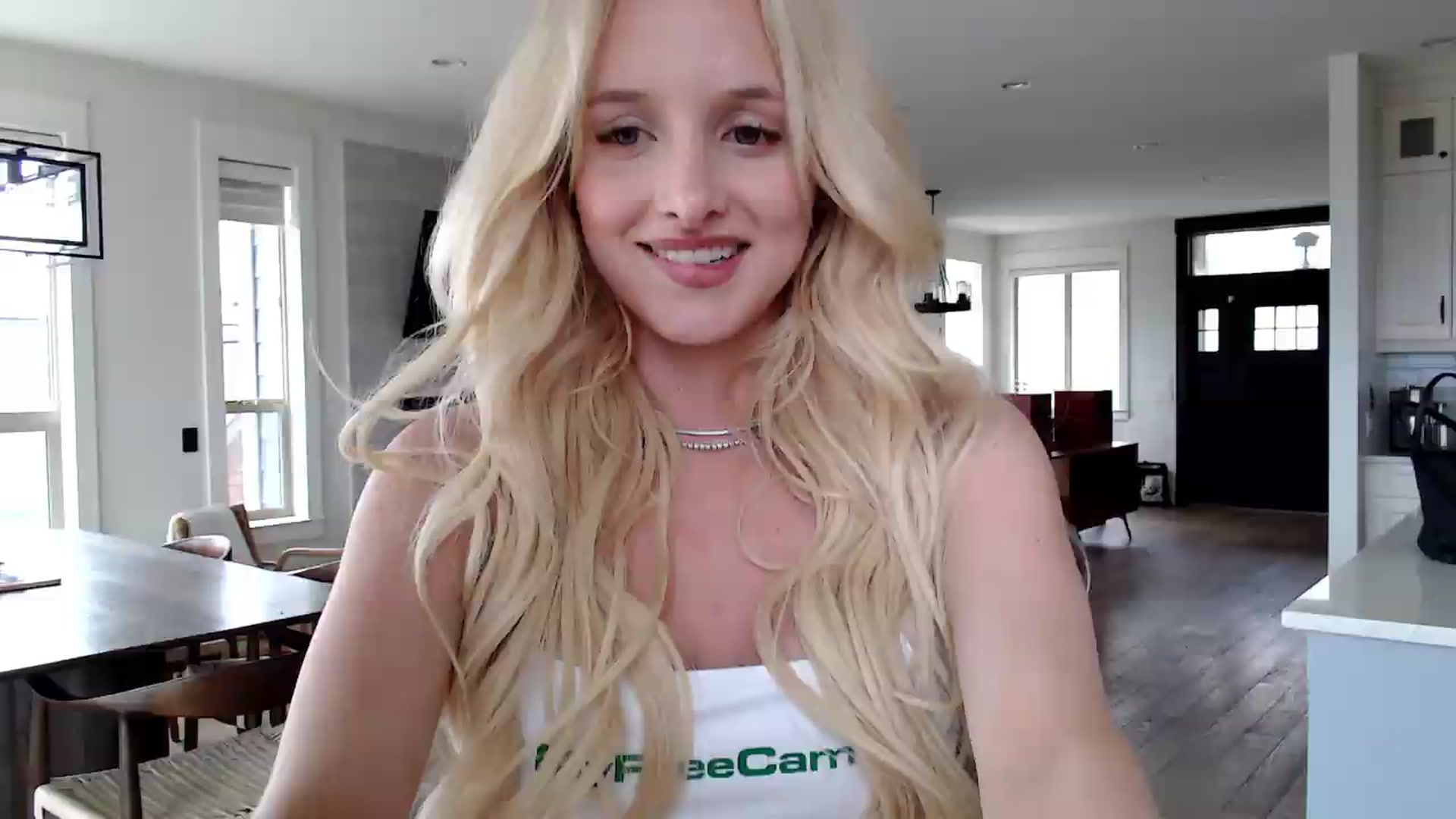 Gallery image thumbnail from Instagram's myfreecams stream on, 05/26/2026, 21:31 image 11 of 20