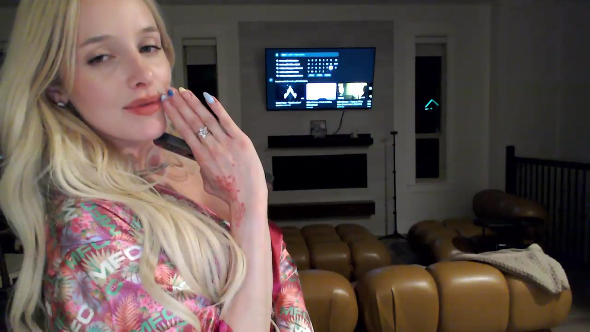 Gallery image thumbnail from Instagram's myfreecams stream on, 05/27/2026, 06:29 image 13 of 20