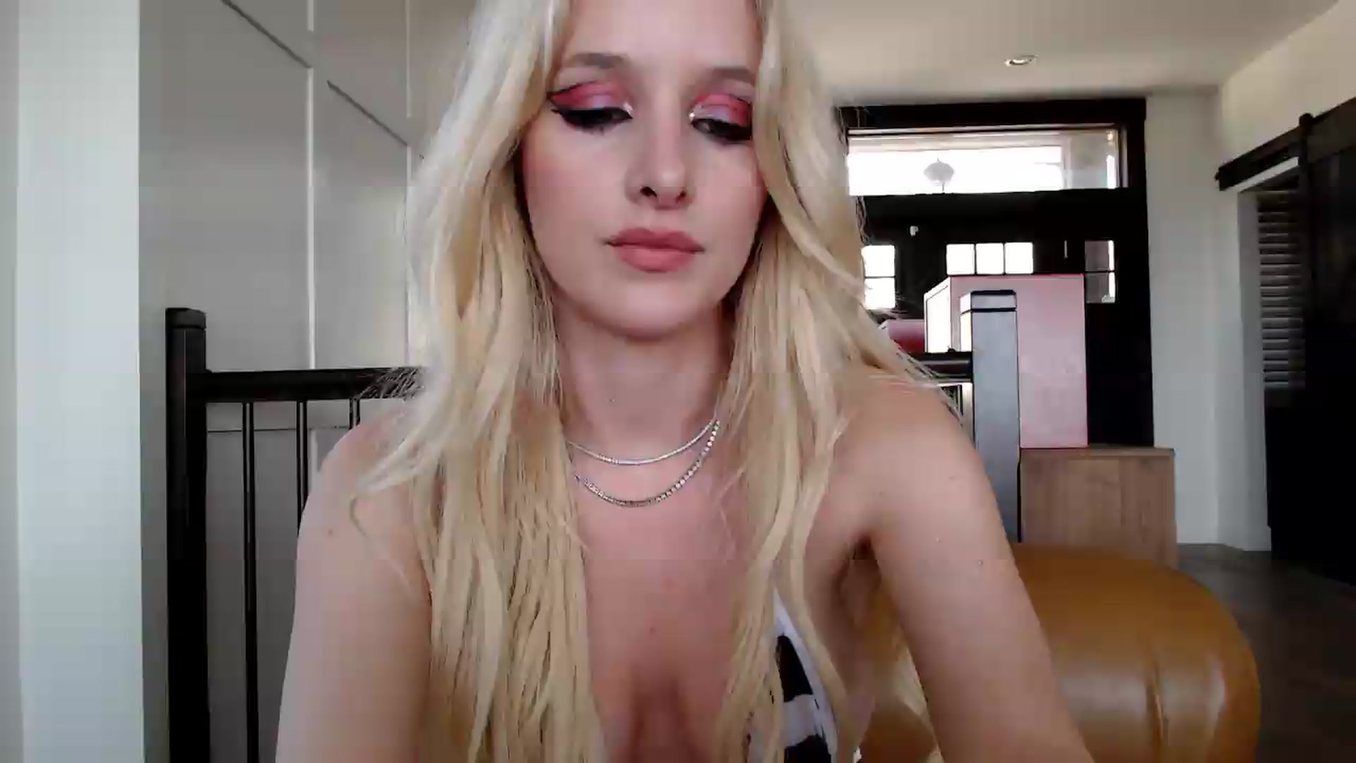 Gallery image thumbnail from Instagram's myfreecams stream on, 05/28/2026, 21:41 image 1 of 20