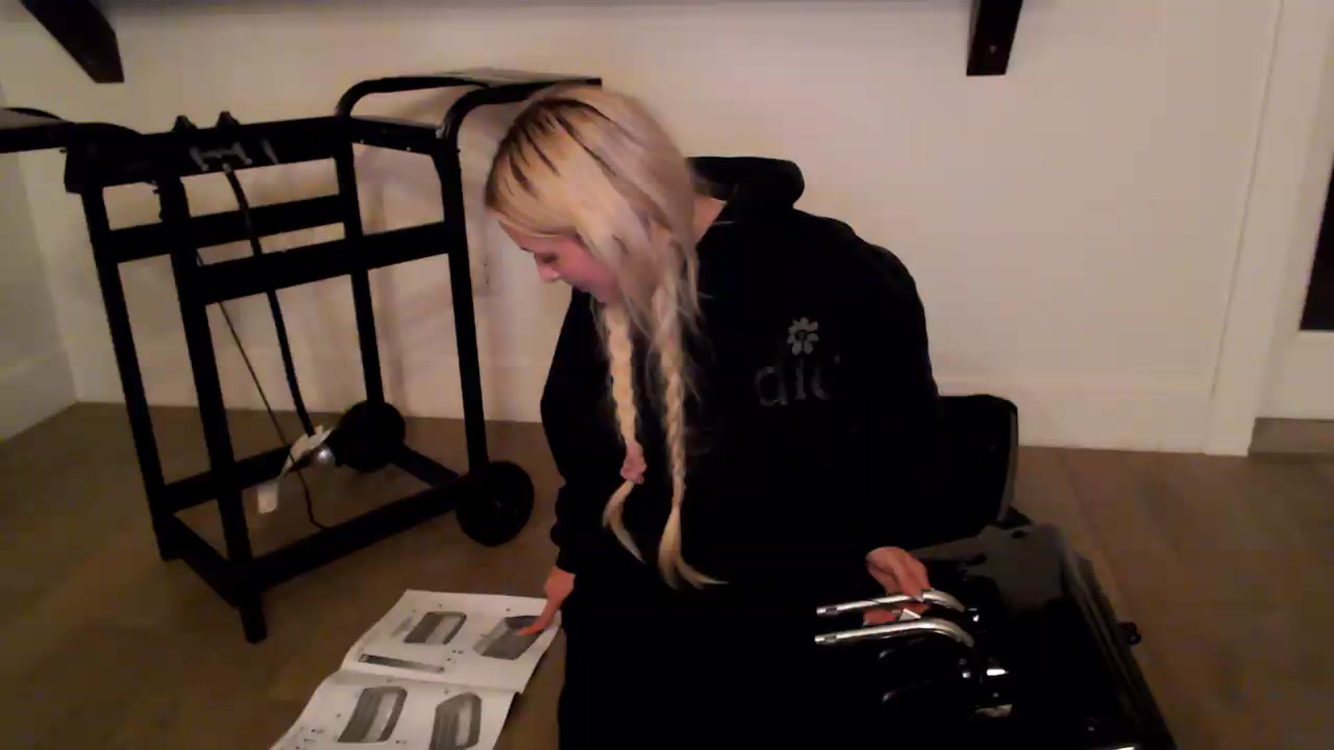 Gallery image thumbnail from Instagram's myfreecams stream on, 05/30/2026, 06:15 image 8 of 20