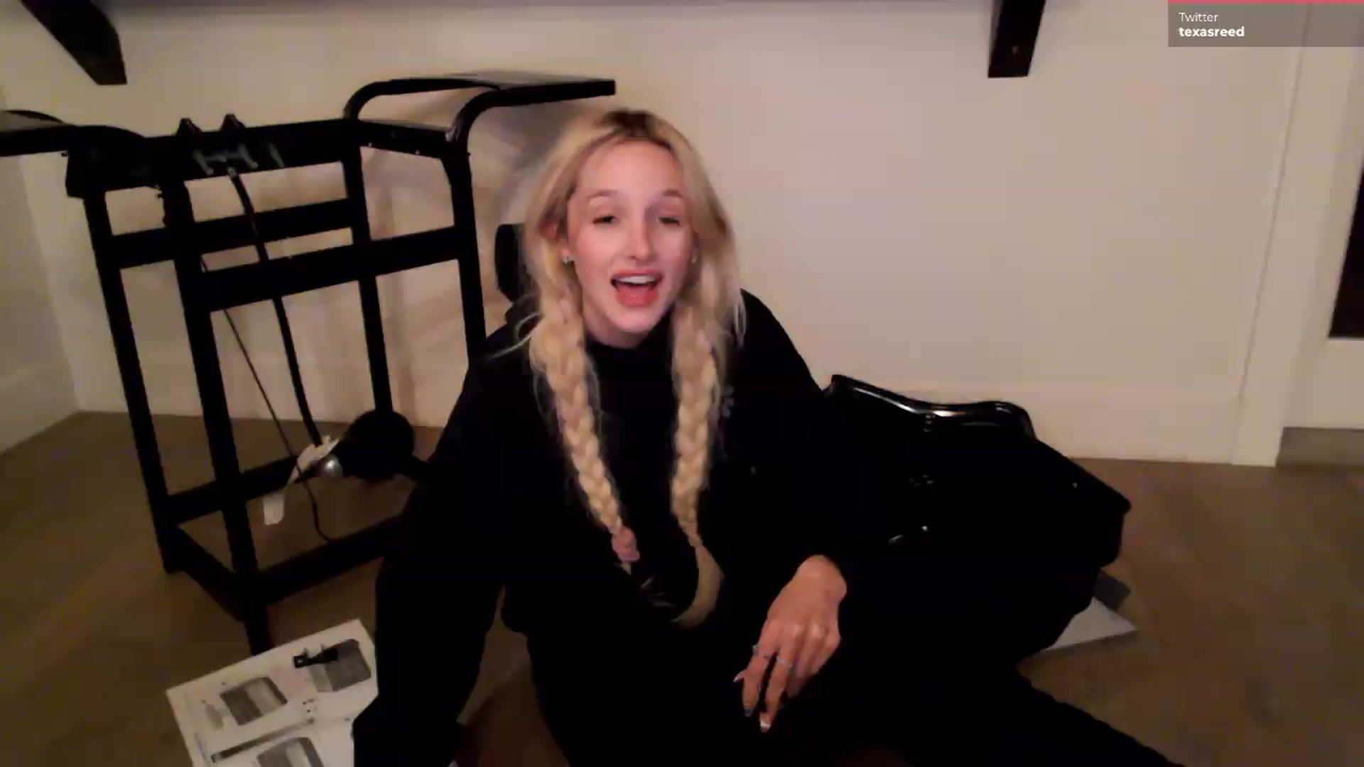 Gallery image thumbnail from Instagram's myfreecams stream on, 05/30/2026, 06:15 image 5 of 20