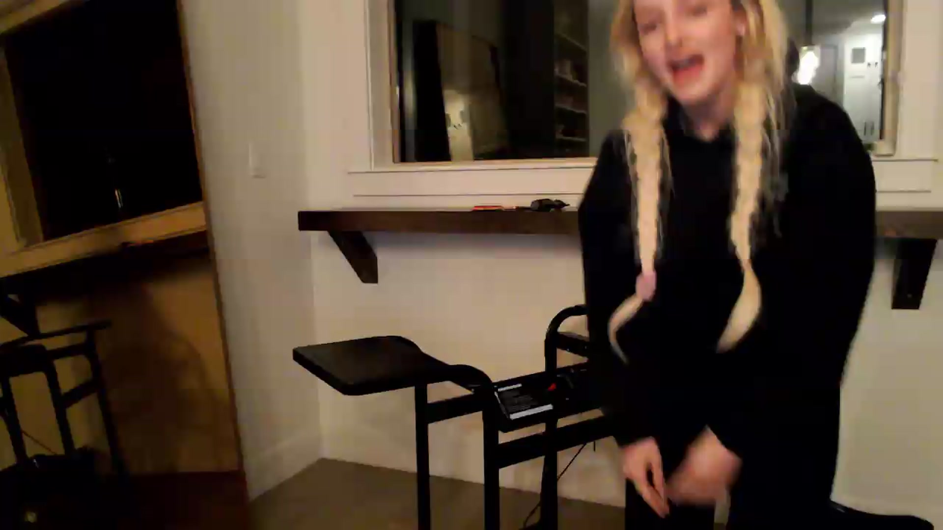 Gallery image thumbnail from Instagram's myfreecams stream on, 05/30/2026, 06:15 image 12 of 20