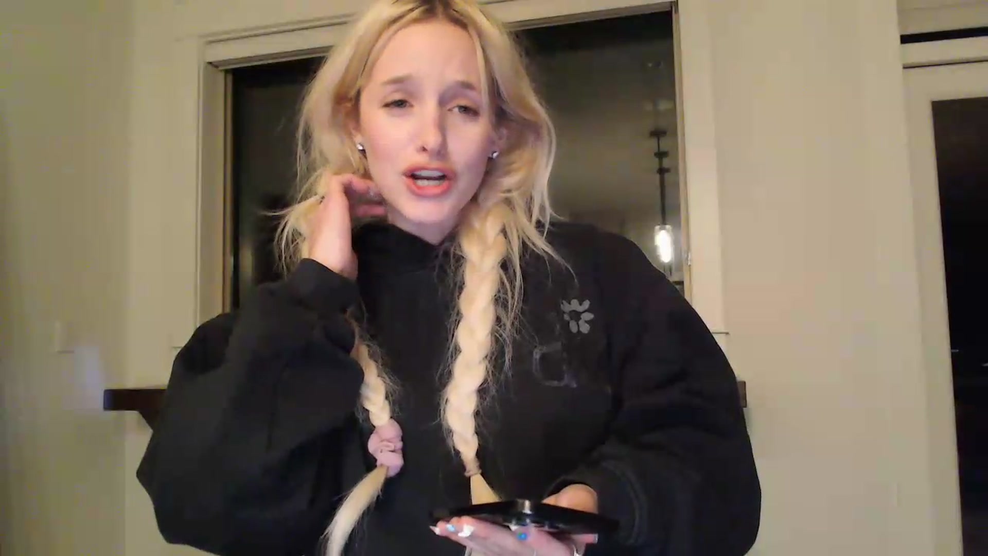 Gallery image thumbnail from Instagram's myfreecams stream on, 05/30/2026, 07:01 image 3 of 20