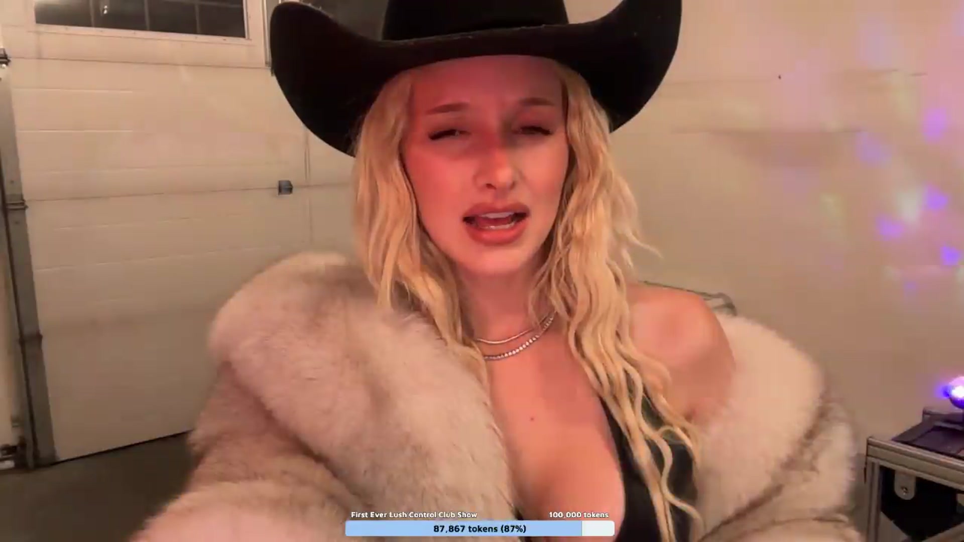 Gallery image thumbnail from Instagram's myfreecams stream on, 06/10/2026, 05:38 image 2 of 20