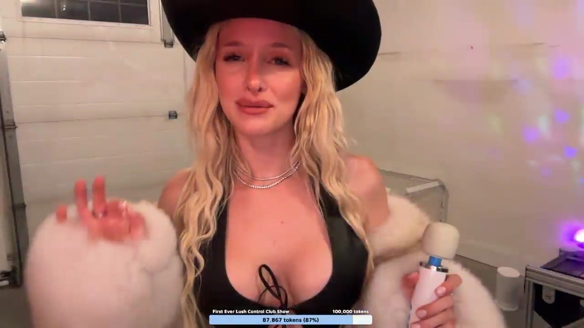 Gallery image thumbnail from Instagram's myfreecams stream on, 06/10/2026, 05:38 image 3 of 20
