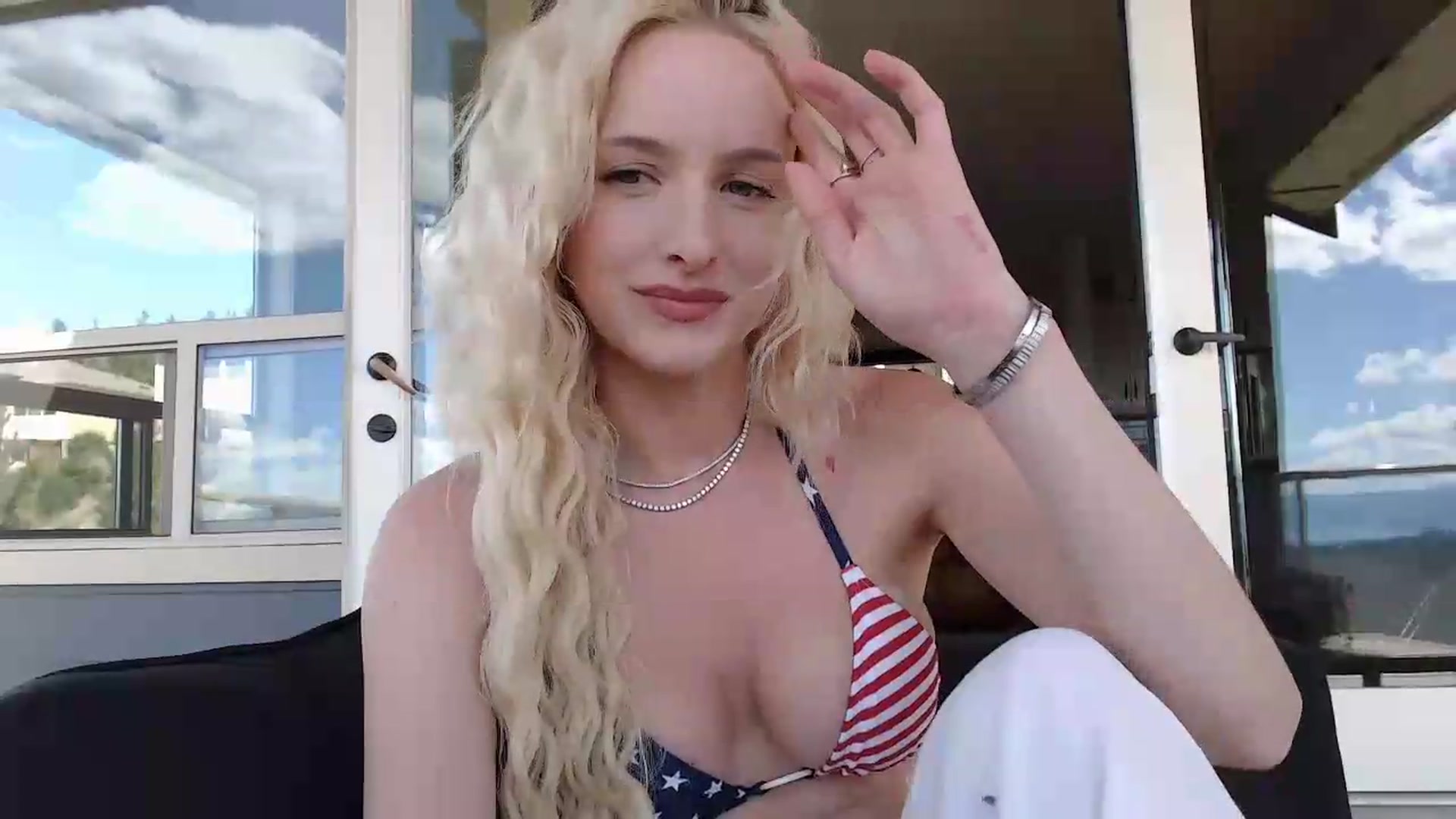 Gallery image thumbnail from Instagram's myfreecams stream on, 07/04/2026, 22:49 image 8 of 20