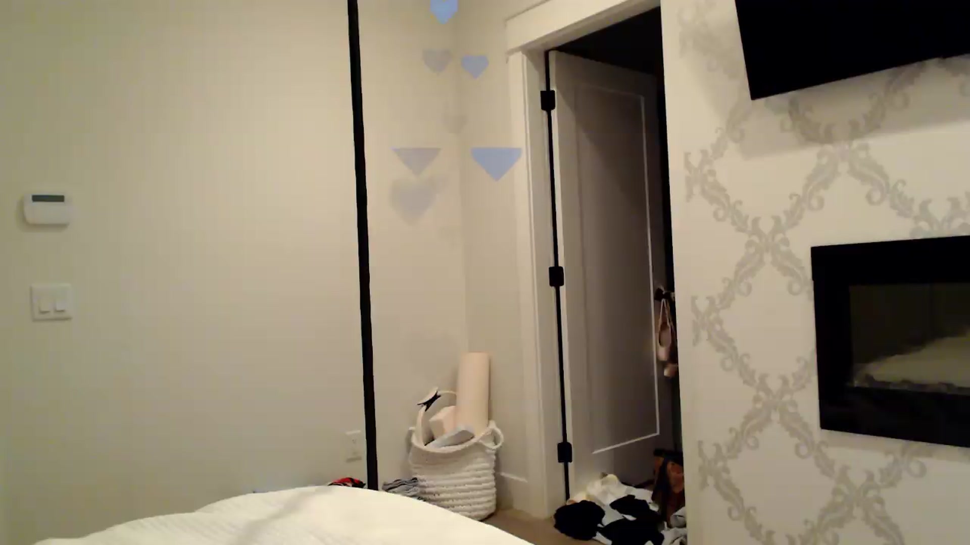 Gallery image thumbnail from Instagram's myfreecams stream on, 07/06/2026, 05:47 image 16 of 20