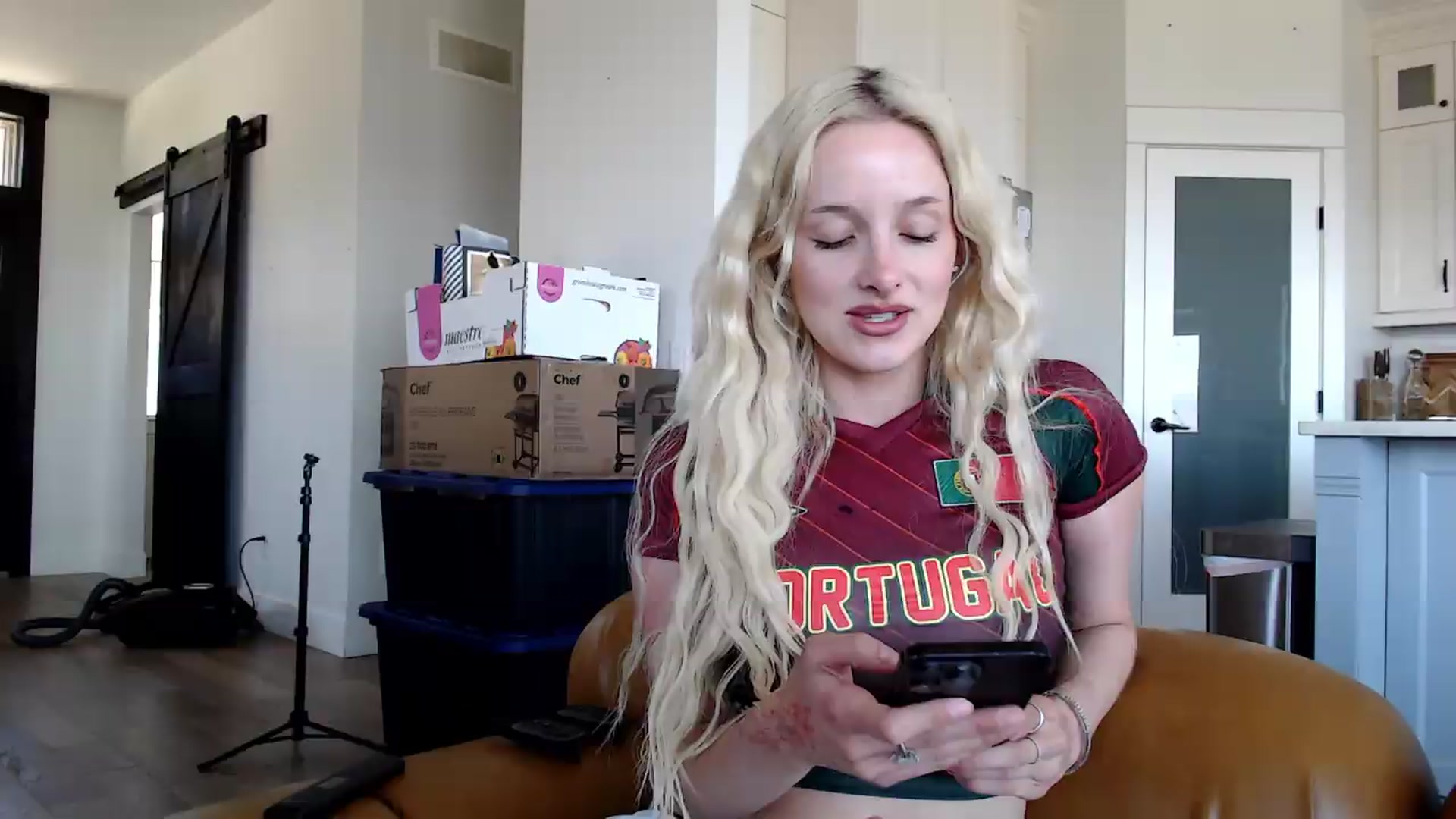Gallery image thumbnail from Instagram's myfreecams stream on, 07/06/2026, 21:24 image 1 of 20