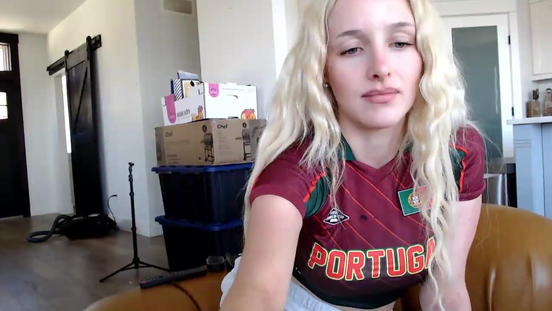 Gallery image thumbnail from Instagram's myfreecams stream on, 07/06/2026, 21:24 image 14 of 20