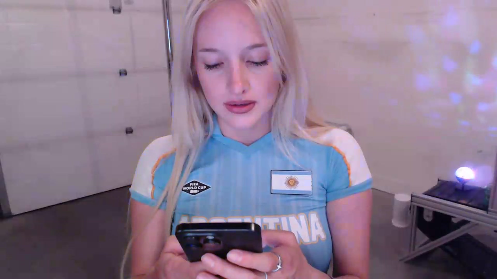 Gallery image thumbnail from Instagram's myfreecams stream on, 07/08/2026, 07:07 image 16 of 20