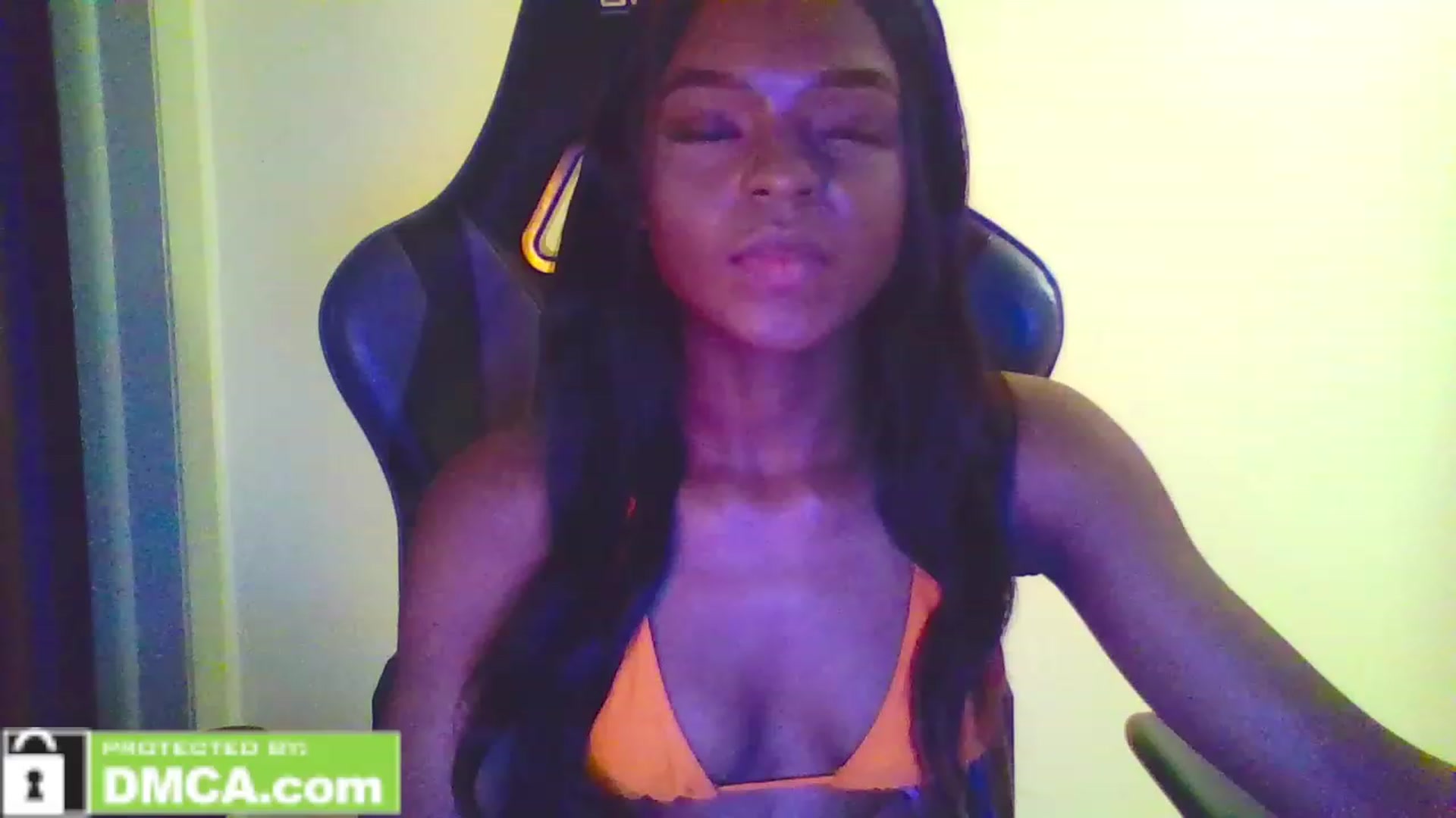 Gallery image thumbnail from Interprincesx's myfreecams stream on, 02/26/2023, 09:34 image 18 of 20