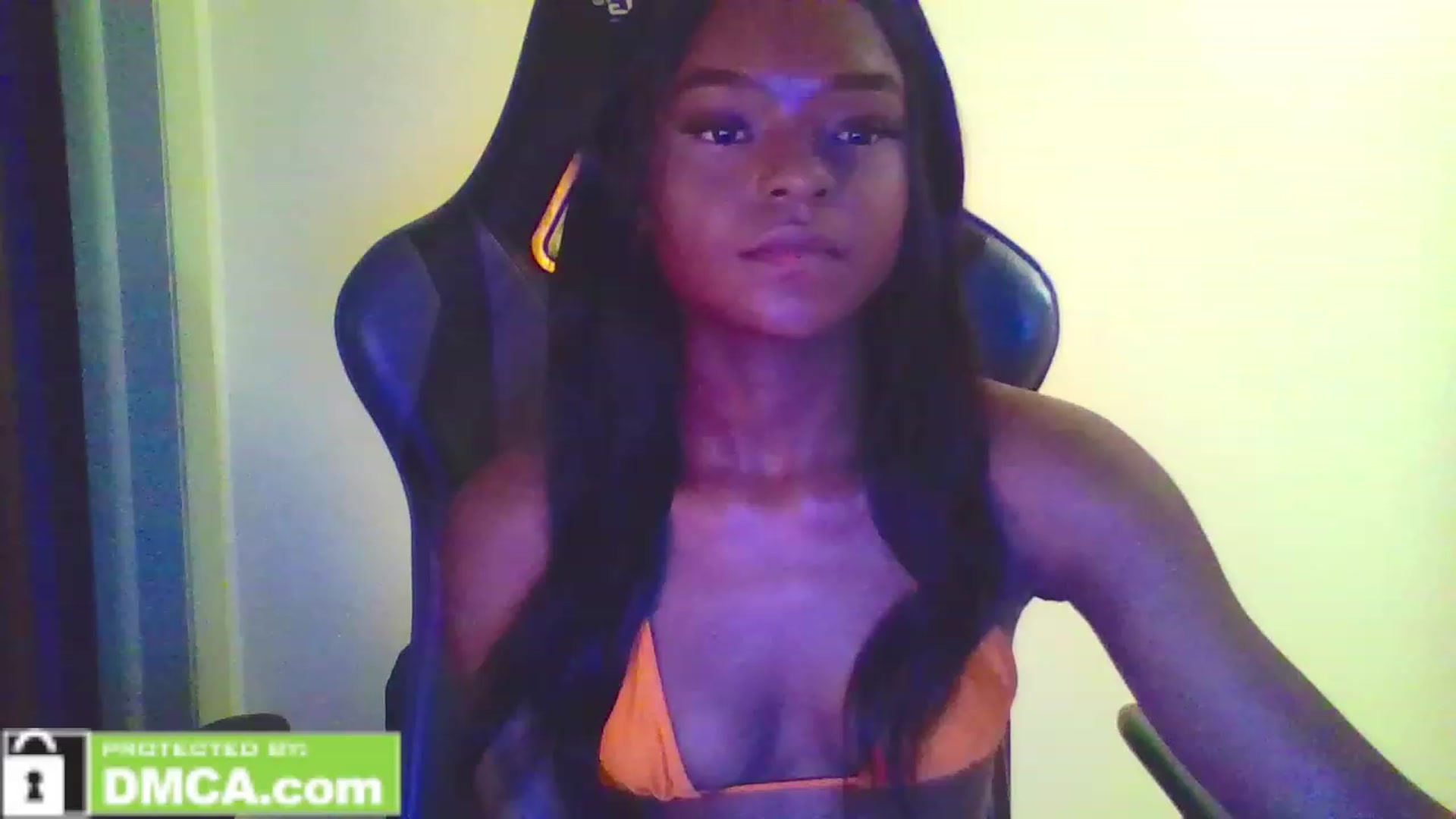 Gallery image thumbnail from Interprincesx's myfreecams stream on, 02/26/2023, 09:34 image 12 of 20