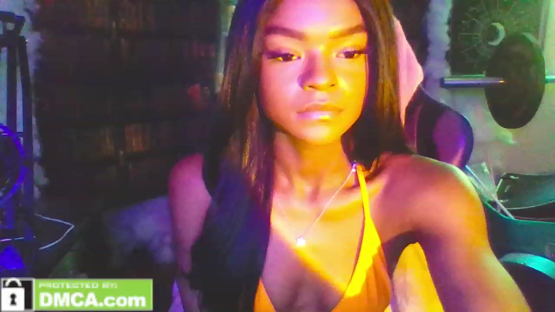 Gallery image thumbnail from Interprincesx's myfreecams stream on, 04/03/2023, 13:44 image 4 of 20
