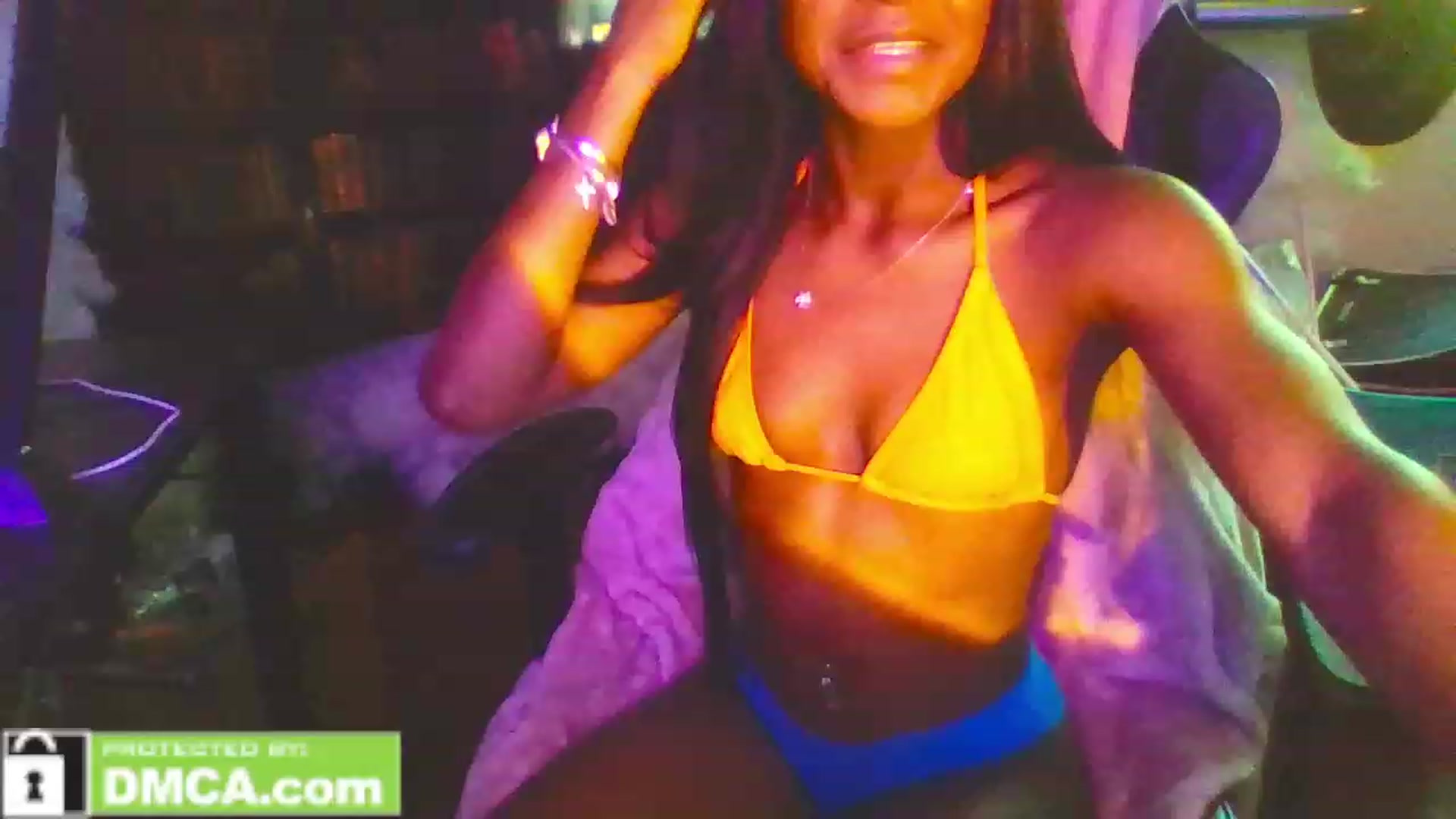 Gallery image thumbnail from Interprincesx's myfreecams stream on, 04/03/2023, 13:44 image 15 of 20