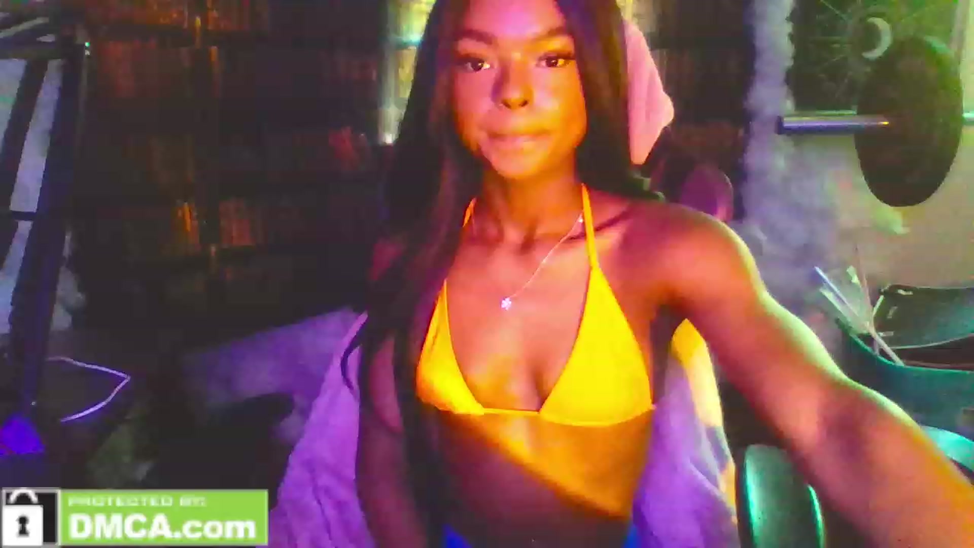 Gallery image thumbnail from Interprincesx's myfreecams stream on, 04/03/2023, 13:44 image 14 of 20