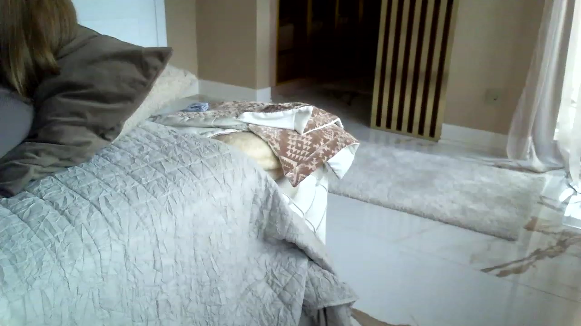 Gallery image thumbnail from Into_Mary's myfreecams stream on, 12/16/2022, 13:57 image 14 of 20