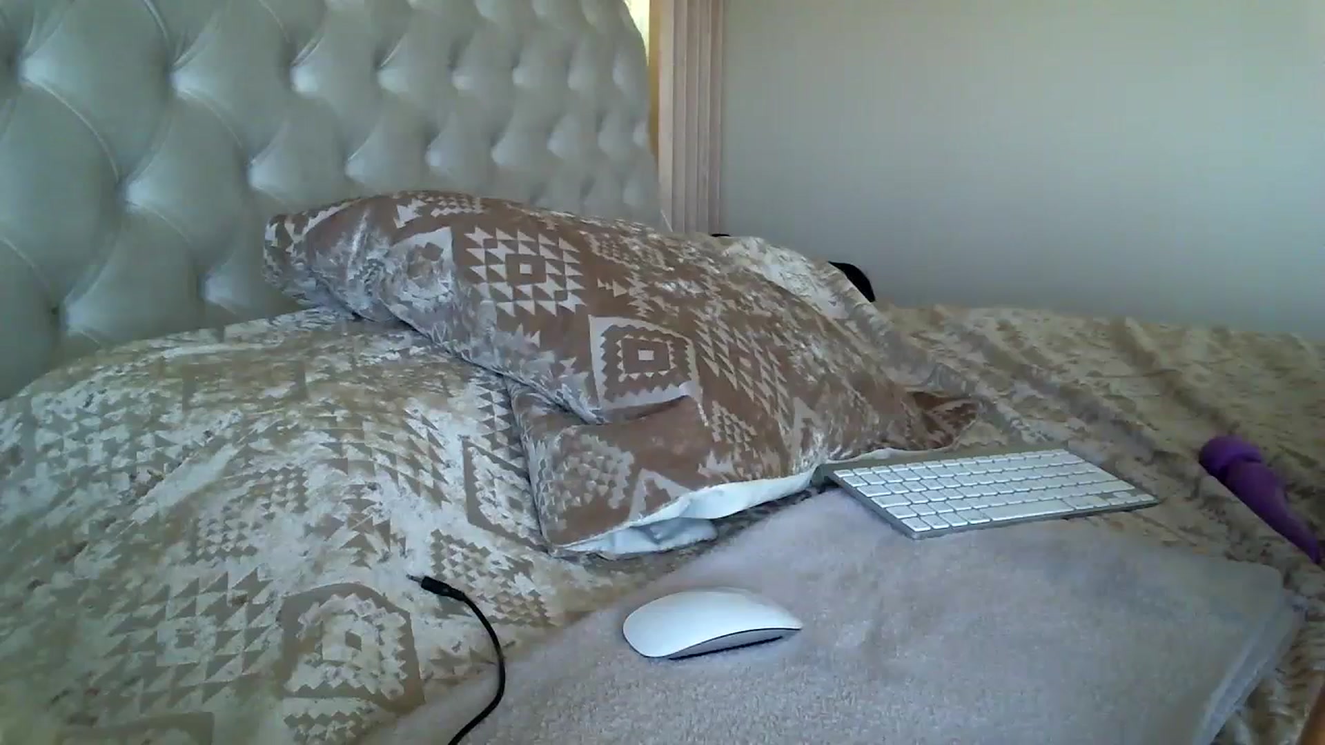Gallery image thumbnail from Into_Mary's myfreecams stream on, 08/27/2023, 10:39 image 15 of 20
