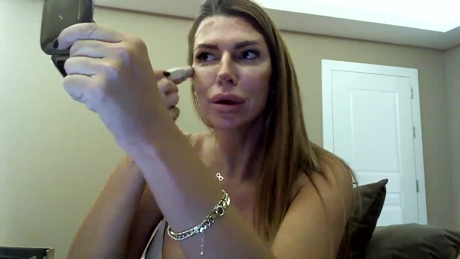 Gallery image thumbnail from Into_Mary's myfreecams stream on, 10/28/2023, 18:00 image 12 of 20