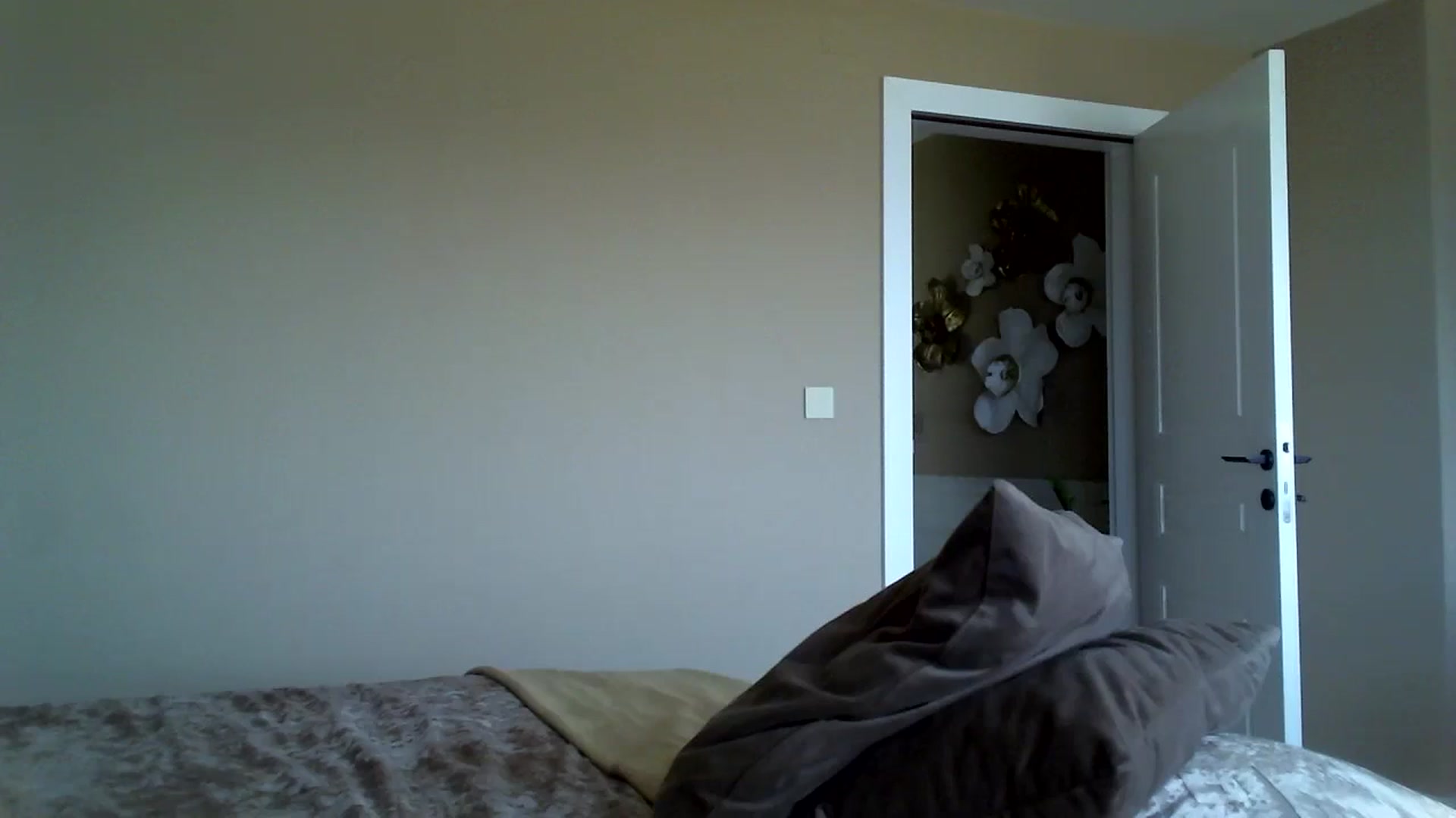 Gallery image thumbnail from Into_Mary's myfreecams stream on, 04/01/2024, 09:55 image 16 of 20
