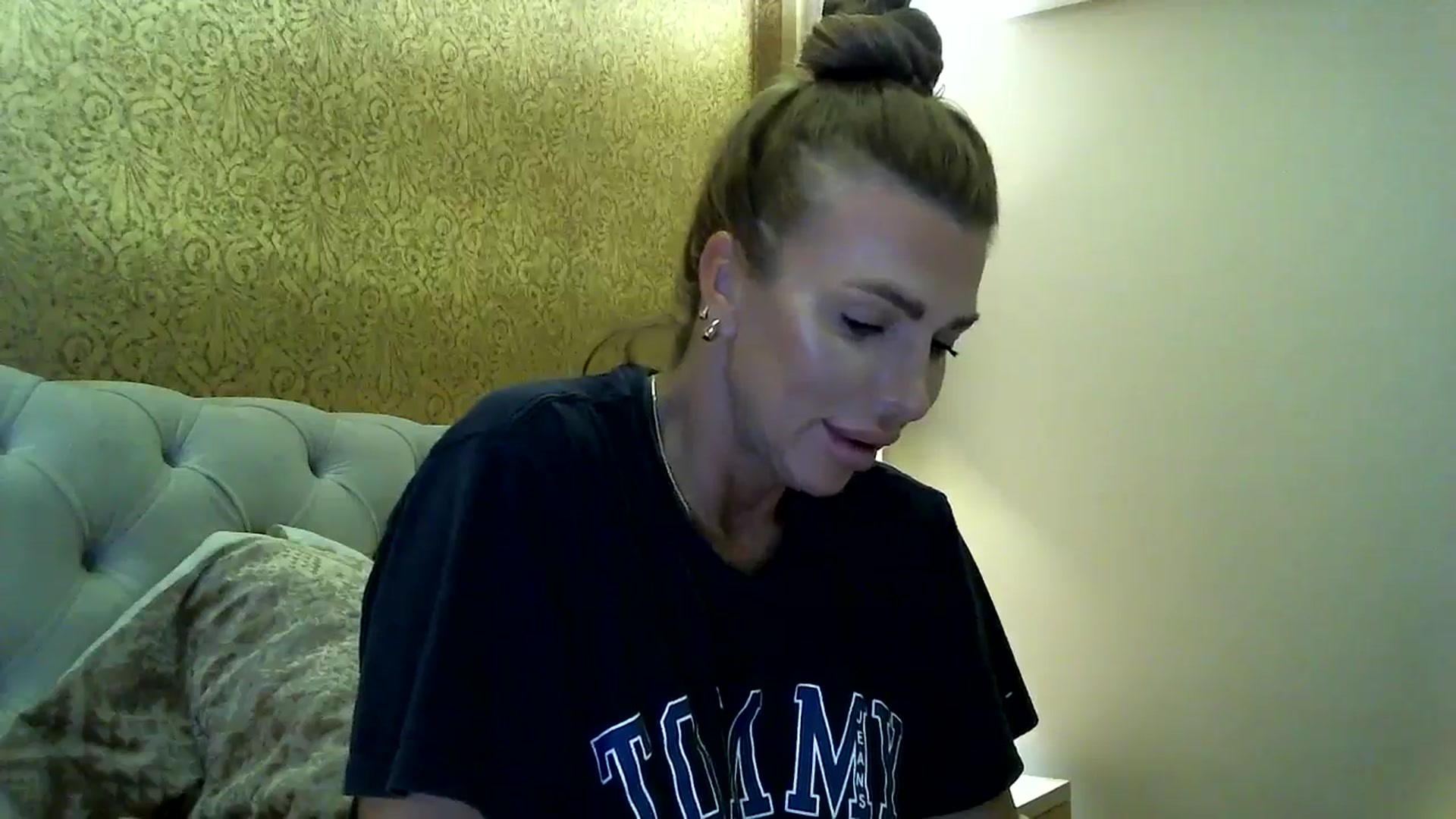 Gallery image thumbnail from Into_Mary's myfreecams stream on, 05/02/2024, 17:06 image 15 of 20