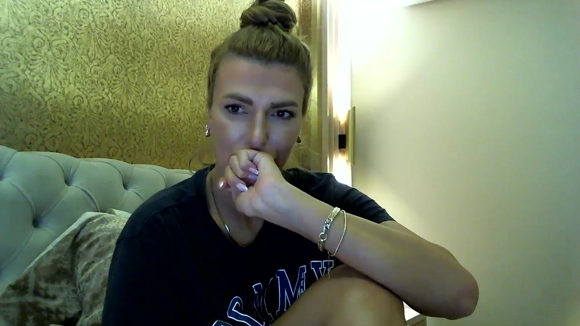 Gallery image thumbnail from Into_Mary's myfreecams stream on, 05/02/2024, 17:06 image 9 of 20