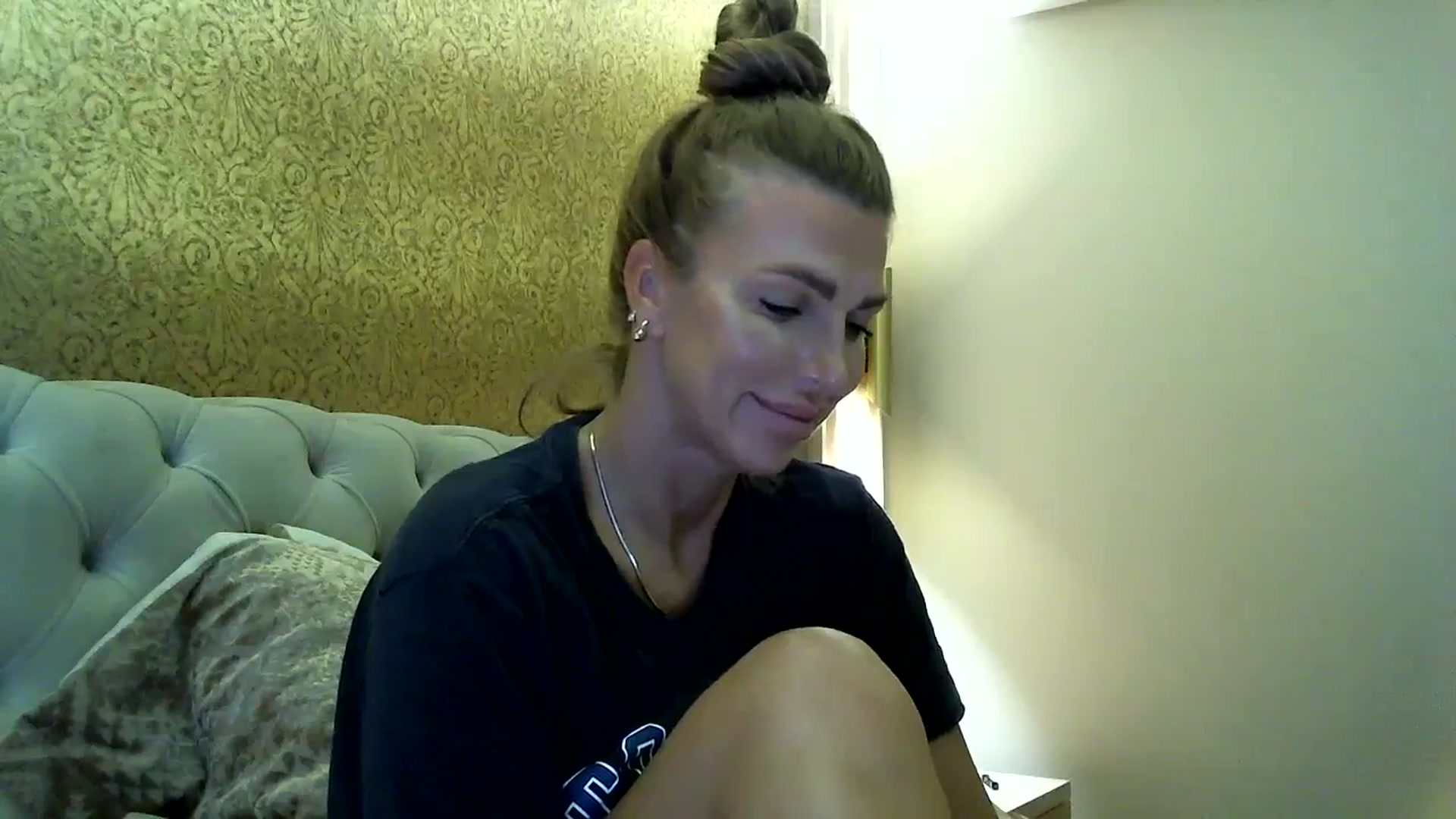 Gallery image thumbnail from Into_Mary's myfreecams stream on, 05/02/2024, 17:06 image 8 of 20