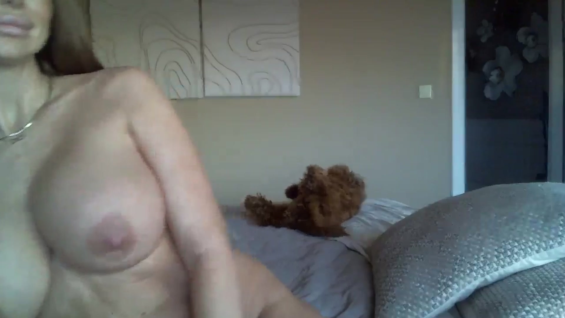 Gallery image thumbnail from Into_Mary's myfreecams stream on, 01/02/2025, 14:45 image 11 of 20