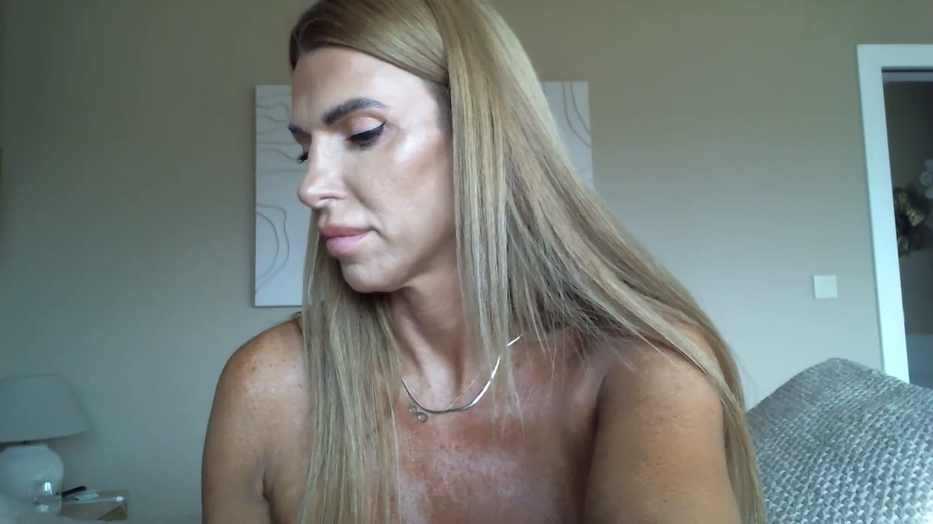 Gallery image thumbnail from Into_Mary's myfreecams stream on, 08/22/2025, 12:10 image 2 of 20