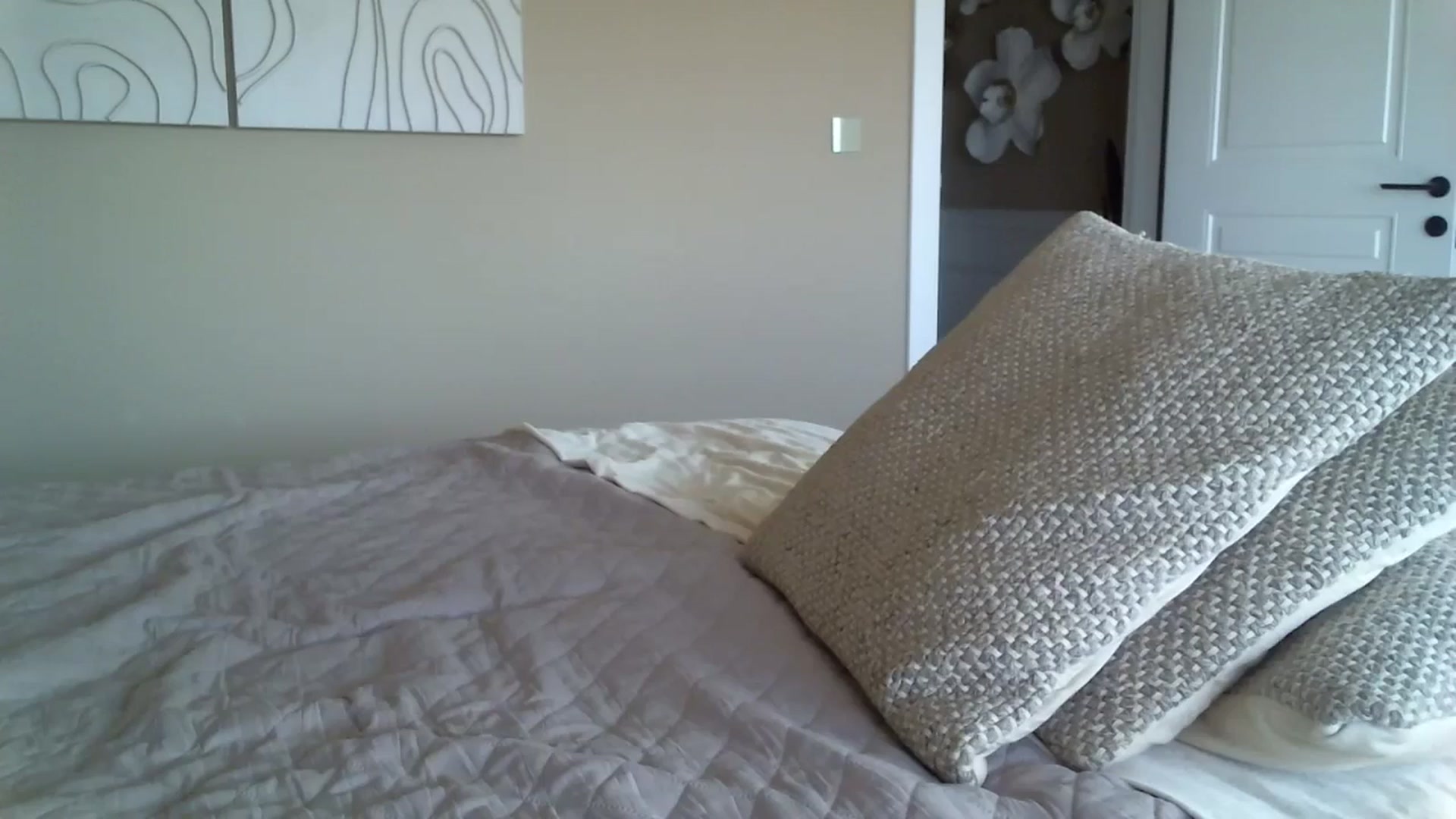 Gallery image thumbnail from Into_Mary's myfreecams stream on, 10/25/2025, 13:17 image 6 of 20