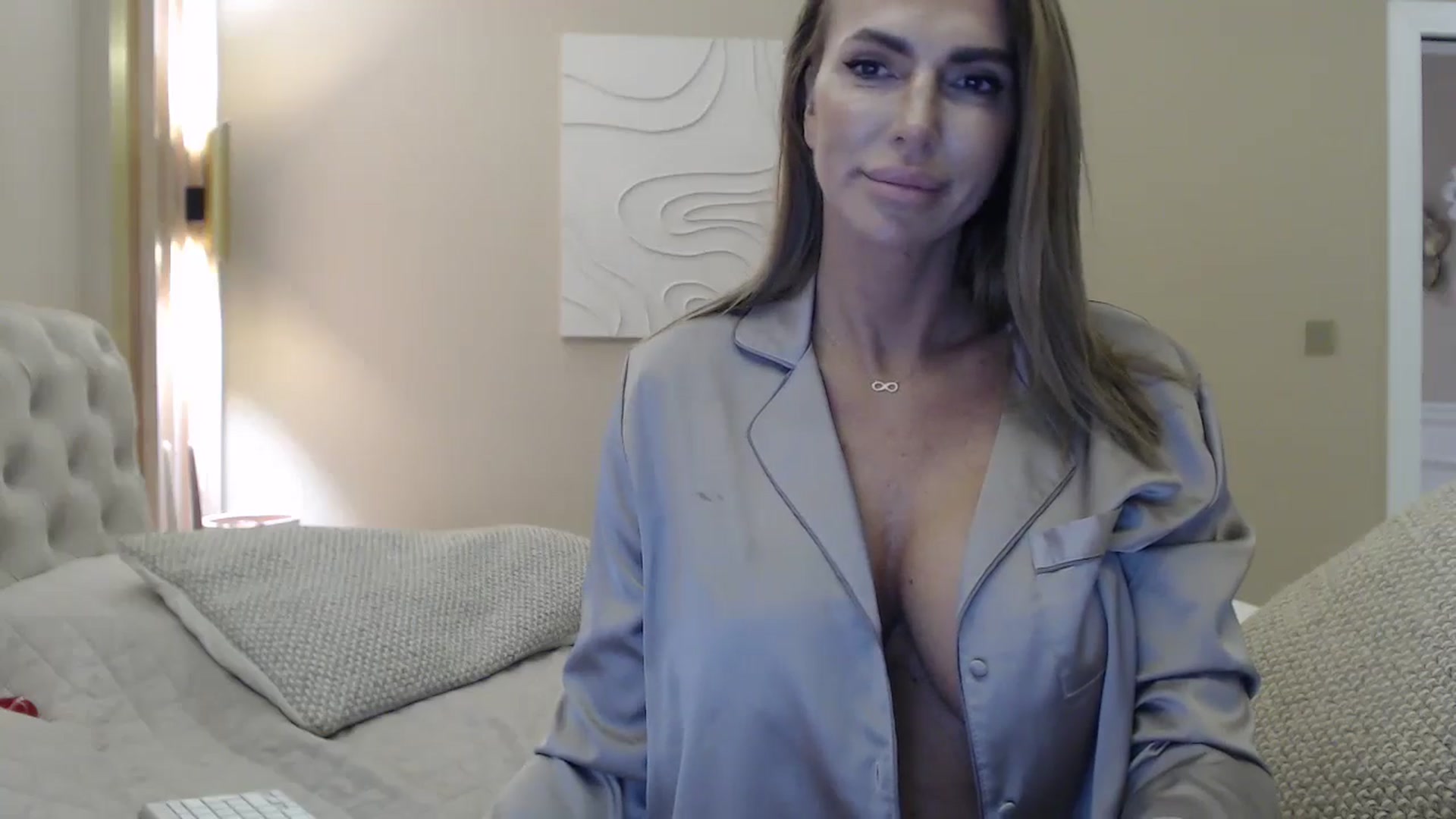 Gallery image thumbnail from Into_Mary's myfreecams stream on, 01/01/2026, 16:48 image 6 of 20