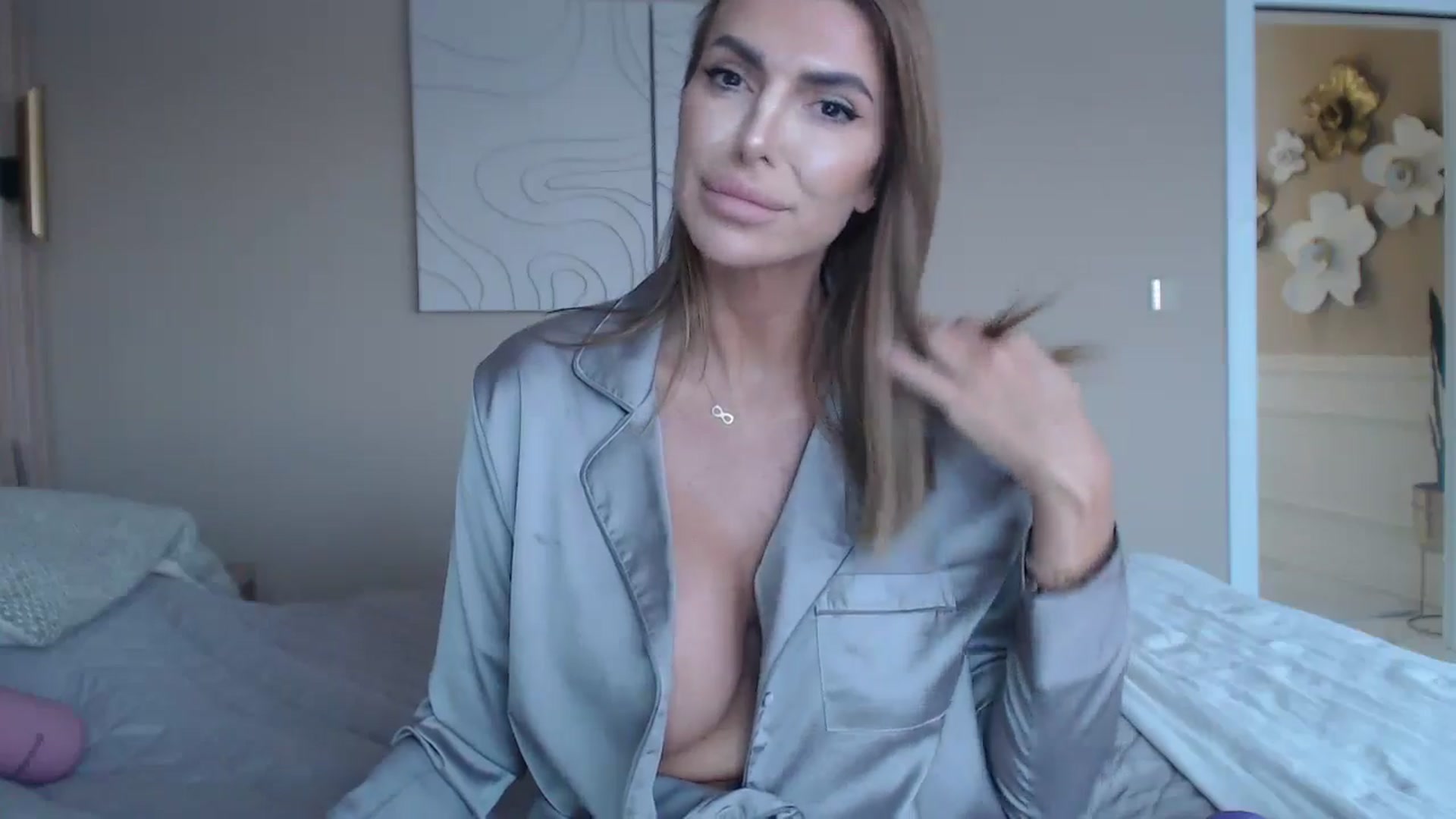 Gallery image thumbnail from Into_Mary's myfreecams stream on, 01/13/2026, 14:26 image 16 of 20