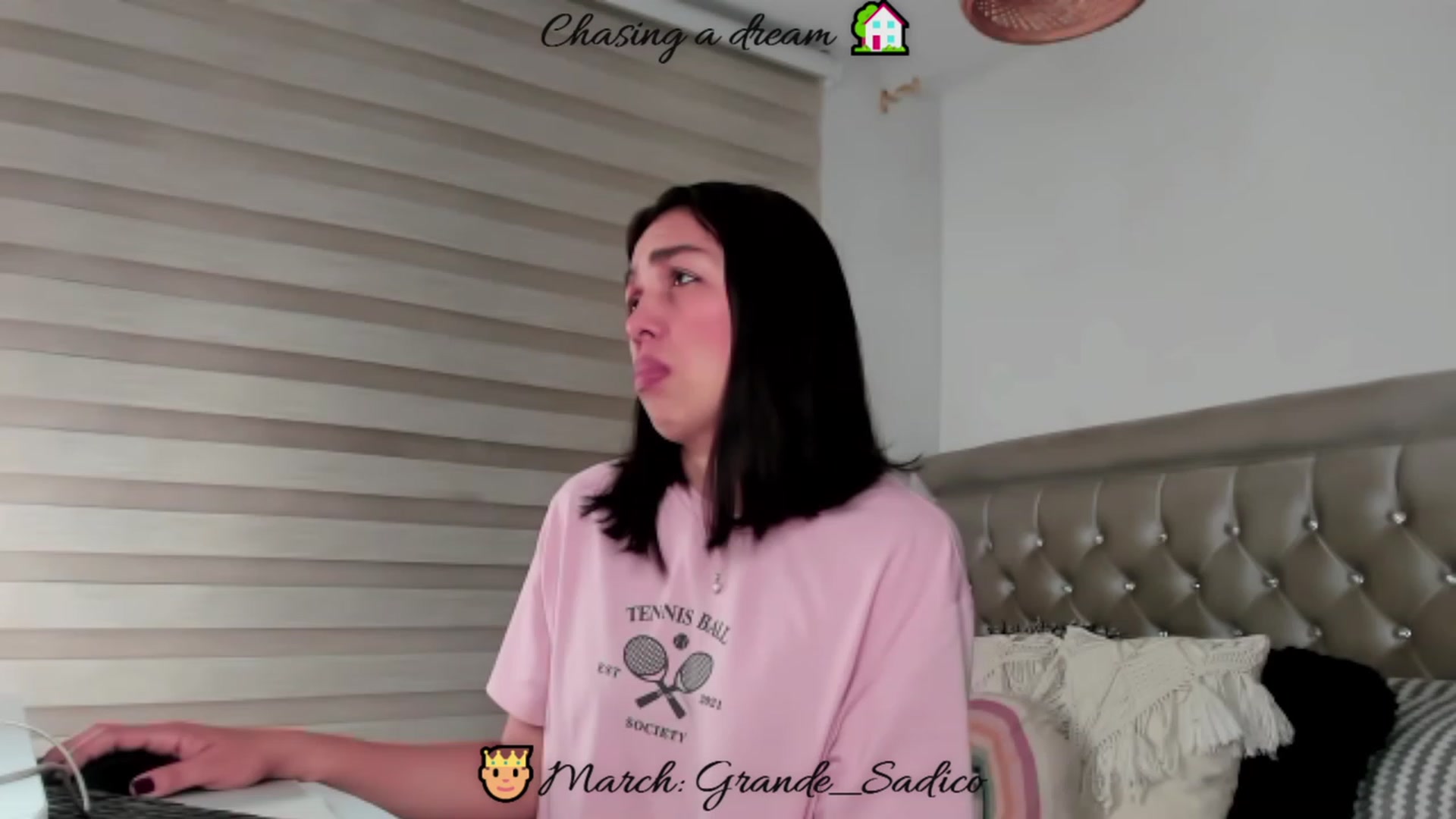 Gallery image thumbnail from Intrigue89's myfreecams stream on, 03/09/2023, 14:31 image 3 of 20