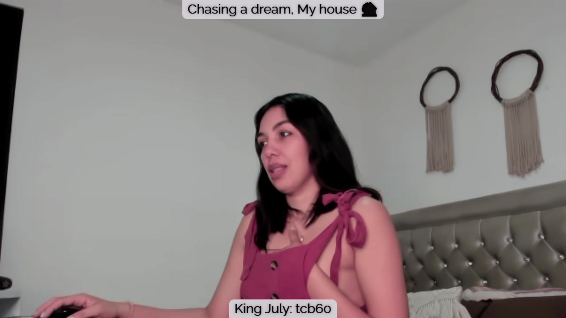 Gallery image thumbnail from Intrigue89's myfreecams stream on, 07/20/2023, 14:51 image 2 of 20