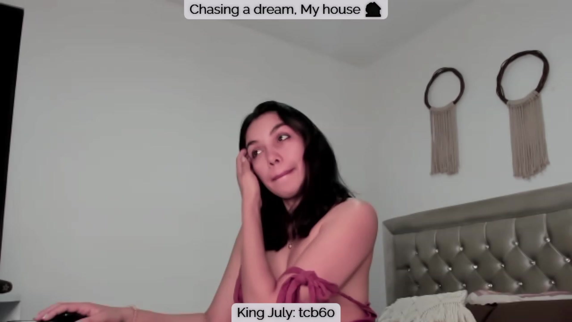 Gallery image thumbnail from Intrigue89's myfreecams stream on, 07/20/2023, 14:51 image 5 of 20
