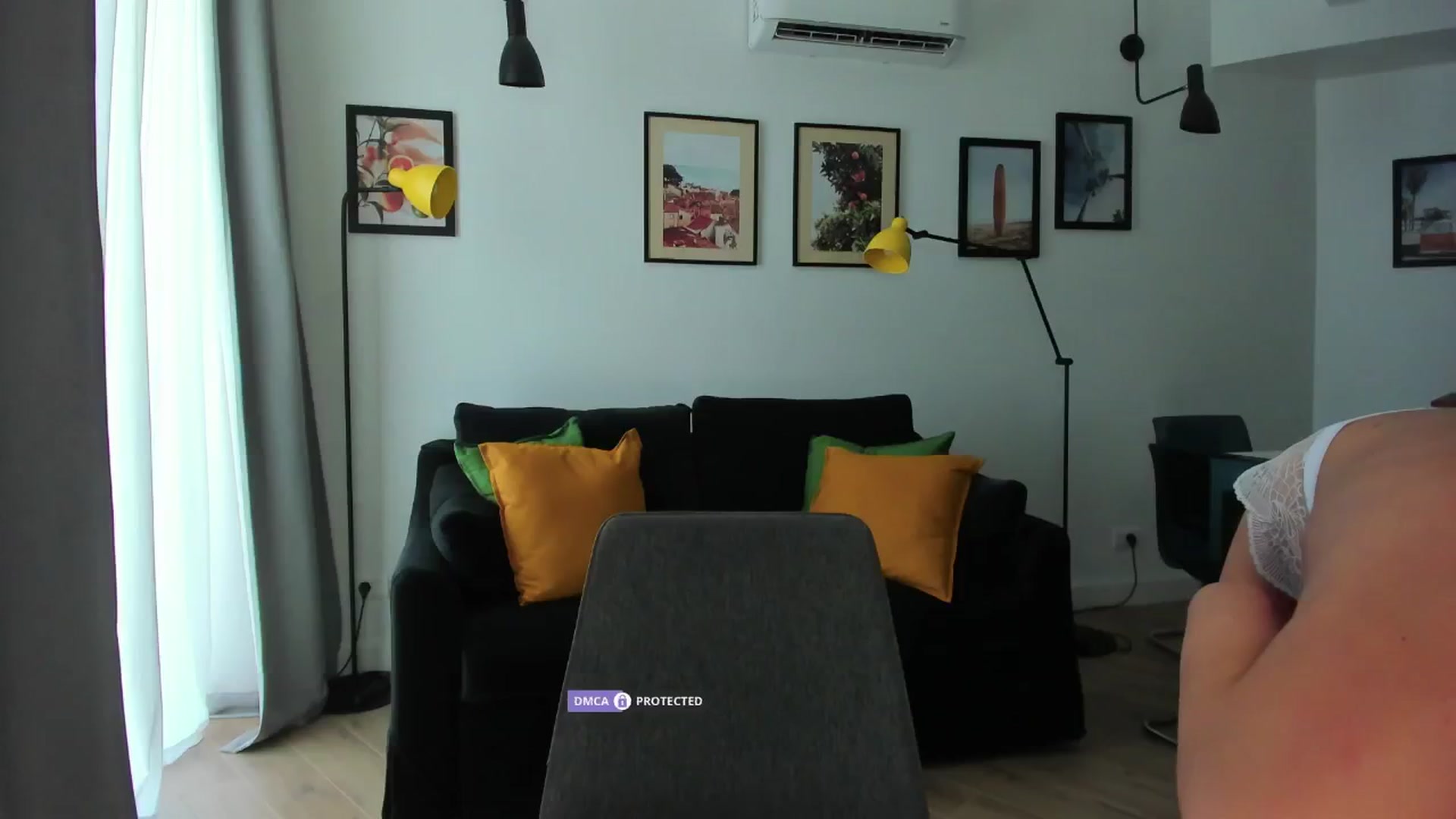 Gallery image thumbnail from IntrigueeMe's myfreecams stream on, 06/24/2024, 14:25 image 14 of 20