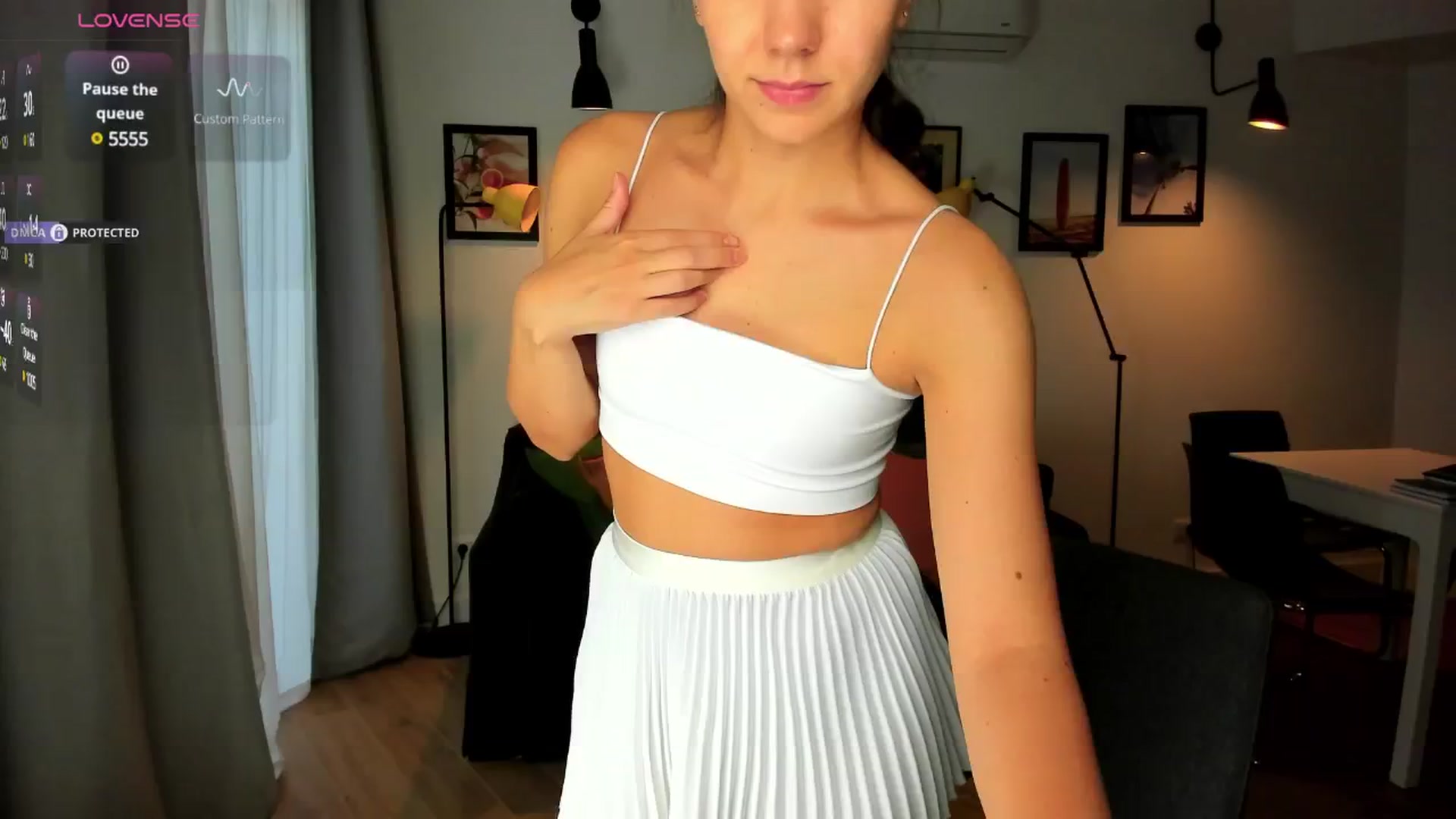 Gallery image thumbnail from IntrigueeMe's myfreecams stream on, 09/21/2024, 16:43 image 18 of 20