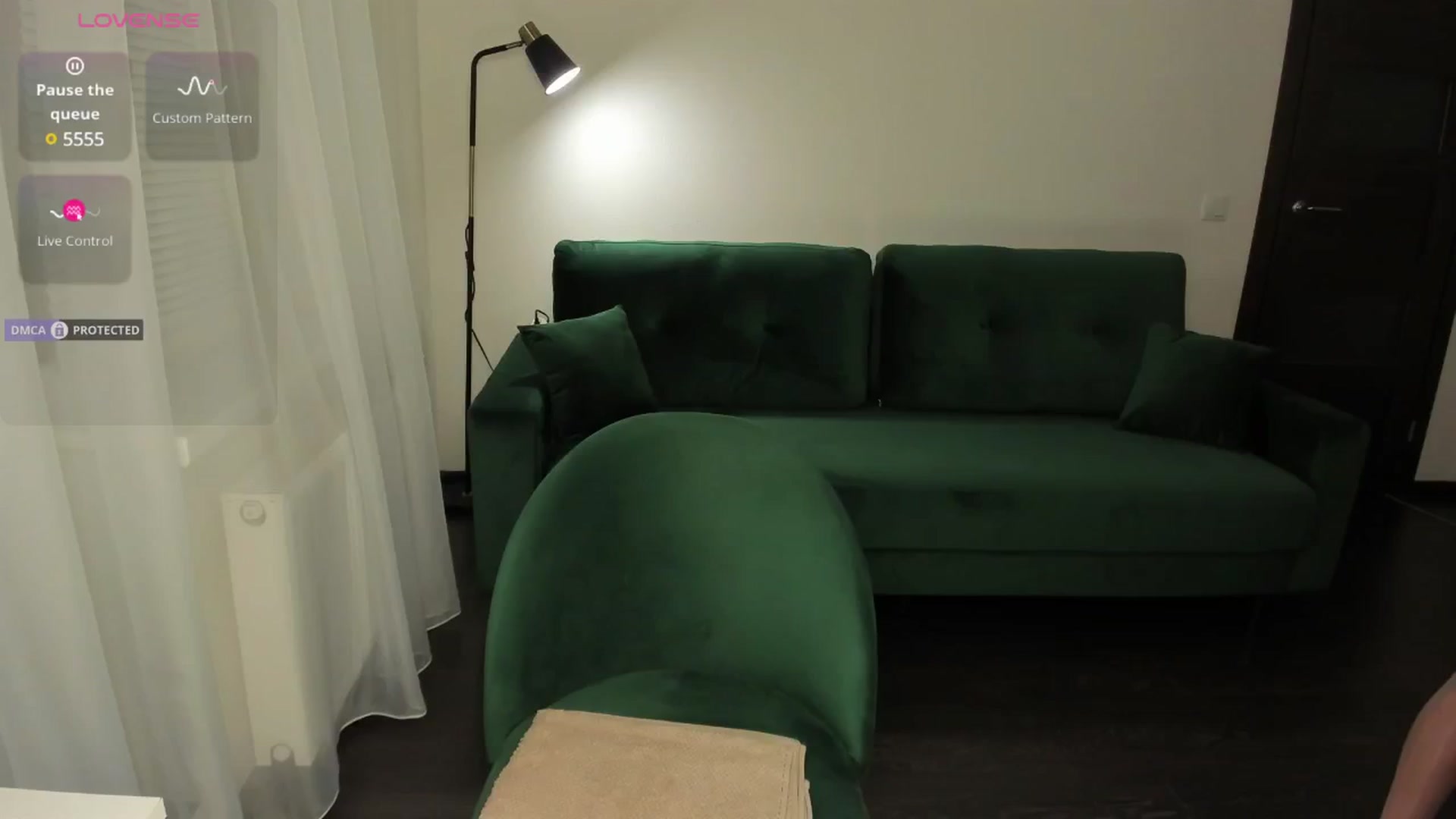 Gallery image thumbnail from IntrigueeMe's myfreecams stream on, 11/25/2024, 17:48 image 17 of 20