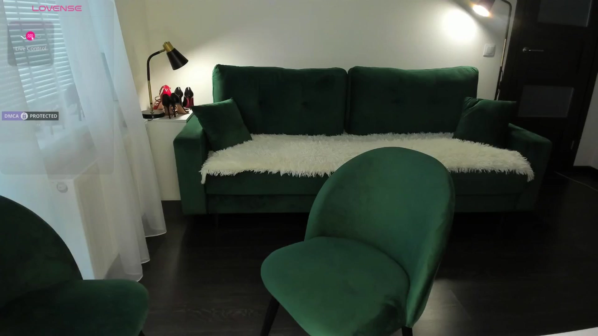 Gallery image thumbnail from IntrigueeMe's myfreecams stream on, 06/26/2025, 16:36 image 4 of 20