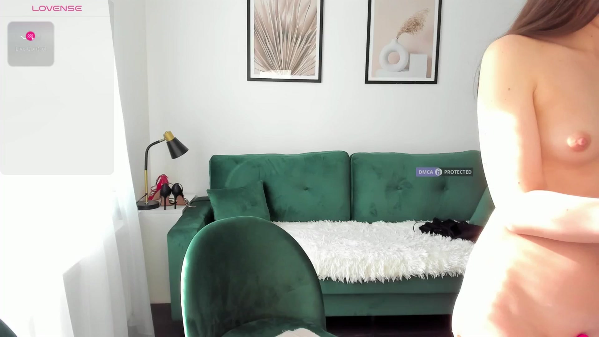 Gallery image thumbnail from IntrigueeMe's myfreecams stream on, 06/27/2025, 16:03 image 17 of 20