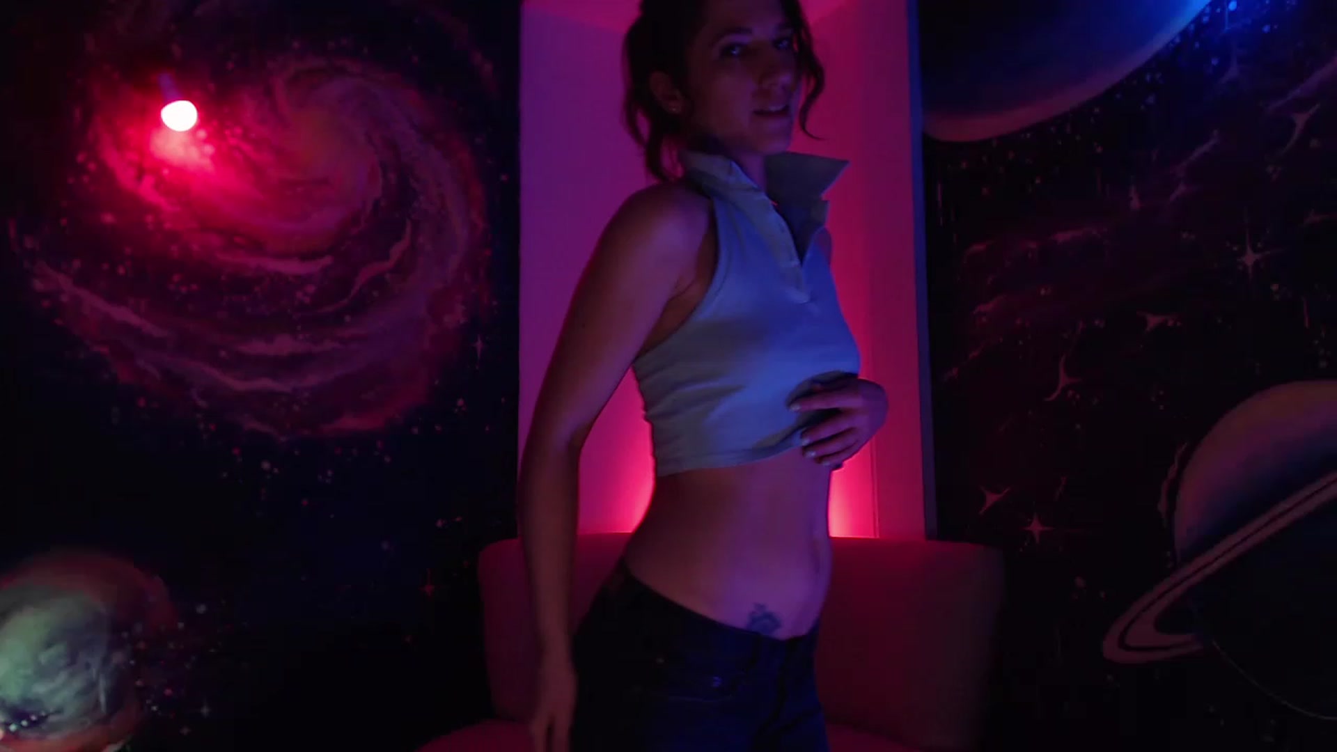 Gallery image thumbnail from IntruderRorry's myfreecams stream on, 11/14/2022, 12:51 image 19 of 20