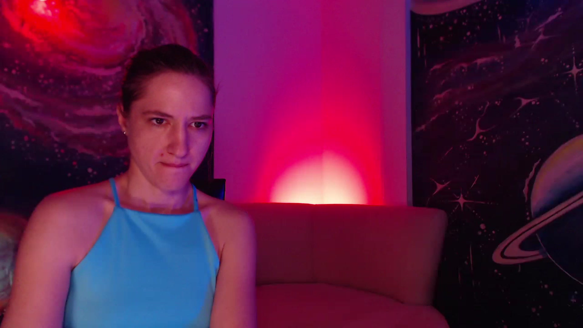Gallery image thumbnail from IntruderRorry's myfreecams stream on, 11/15/2022, 06:34 image 16 of 20