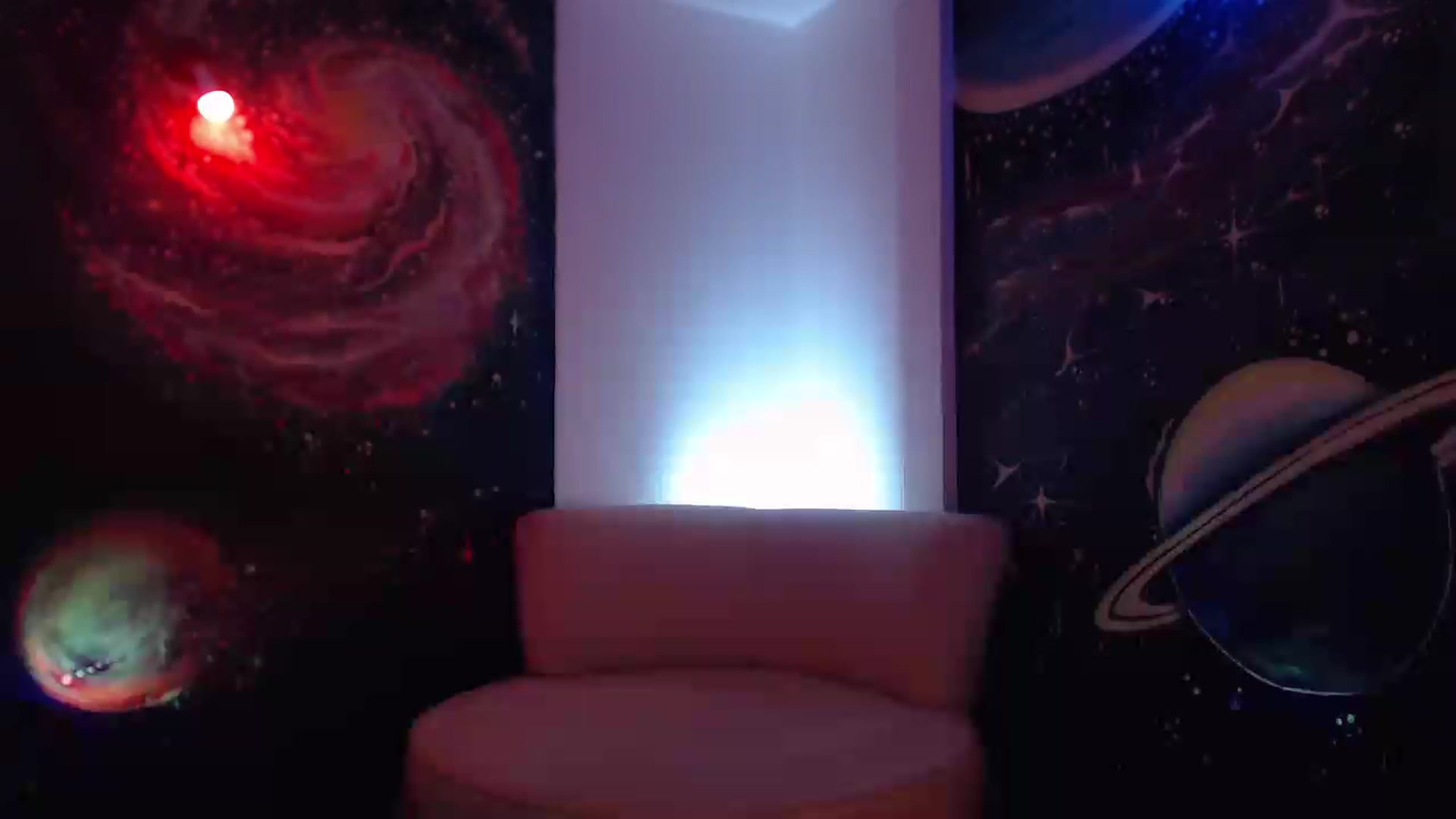 Gallery image thumbnail from IntruderRorry's myfreecams stream on, 11/18/2022, 10:06 image 18 of 20