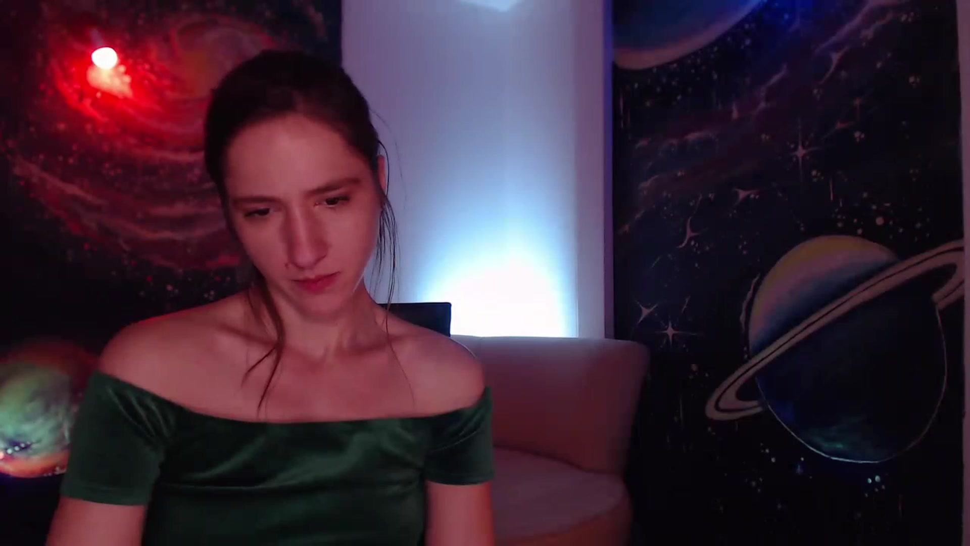 Gallery image thumbnail from IntruderRorry's myfreecams stream on, 11/18/2022, 10:50 image 16 of 20