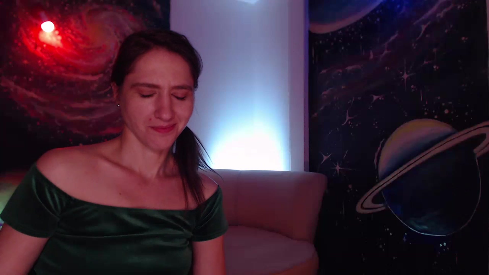 Gallery image thumbnail from IntruderRorry's myfreecams stream on, 11/18/2022, 11:09 image 17 of 20