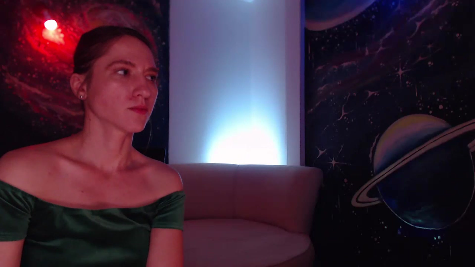 Gallery image thumbnail from IntruderRorry's myfreecams stream on, 11/18/2022, 13:22 image 16 of 20